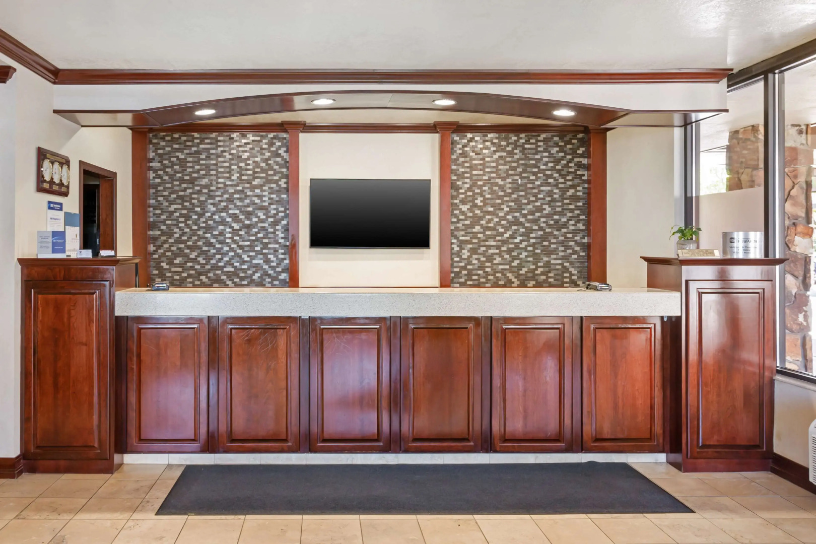 Best Western Plus Weston Inn