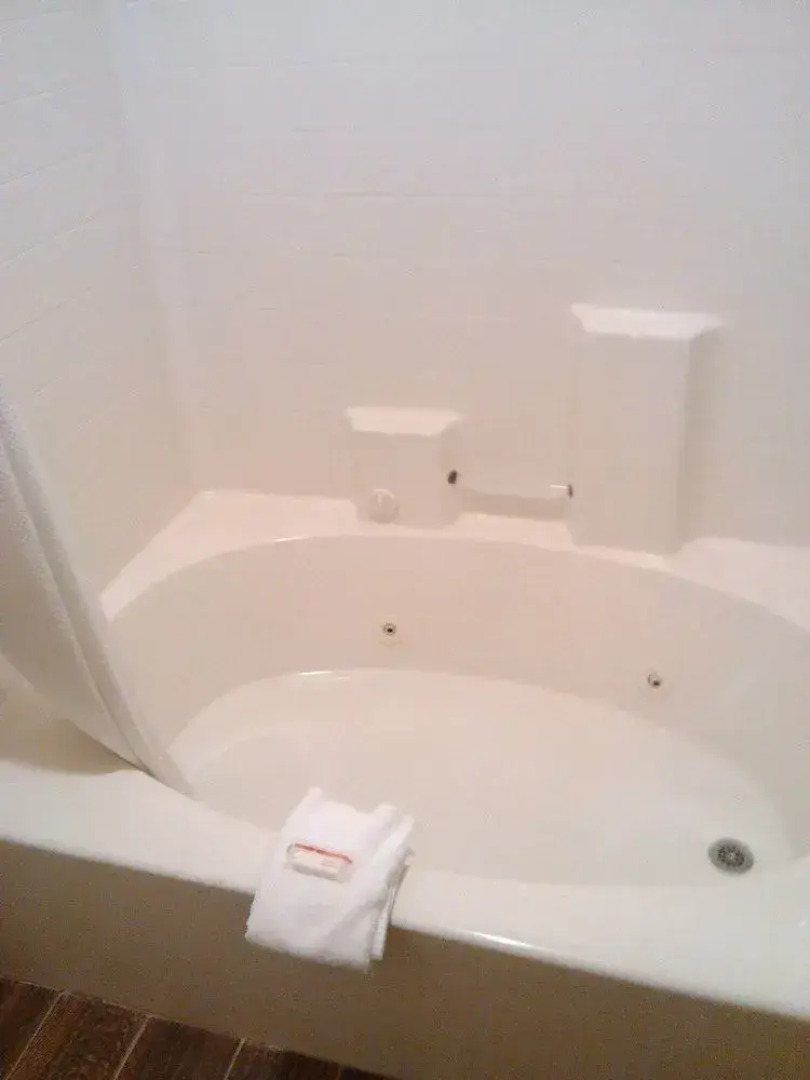 Super 8 by Wyndham Cornelia