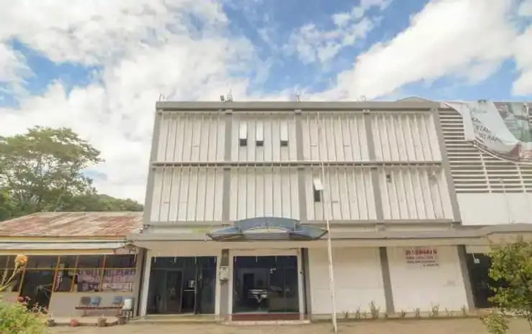 OYO 3424 Hotel Bitung Plaza