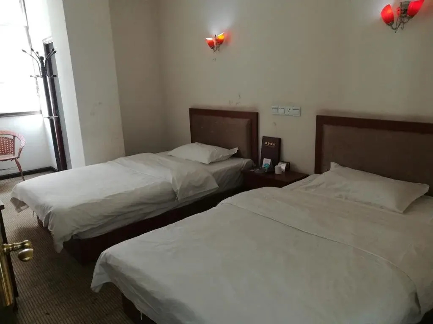 Tiny Jiangnan Hotel