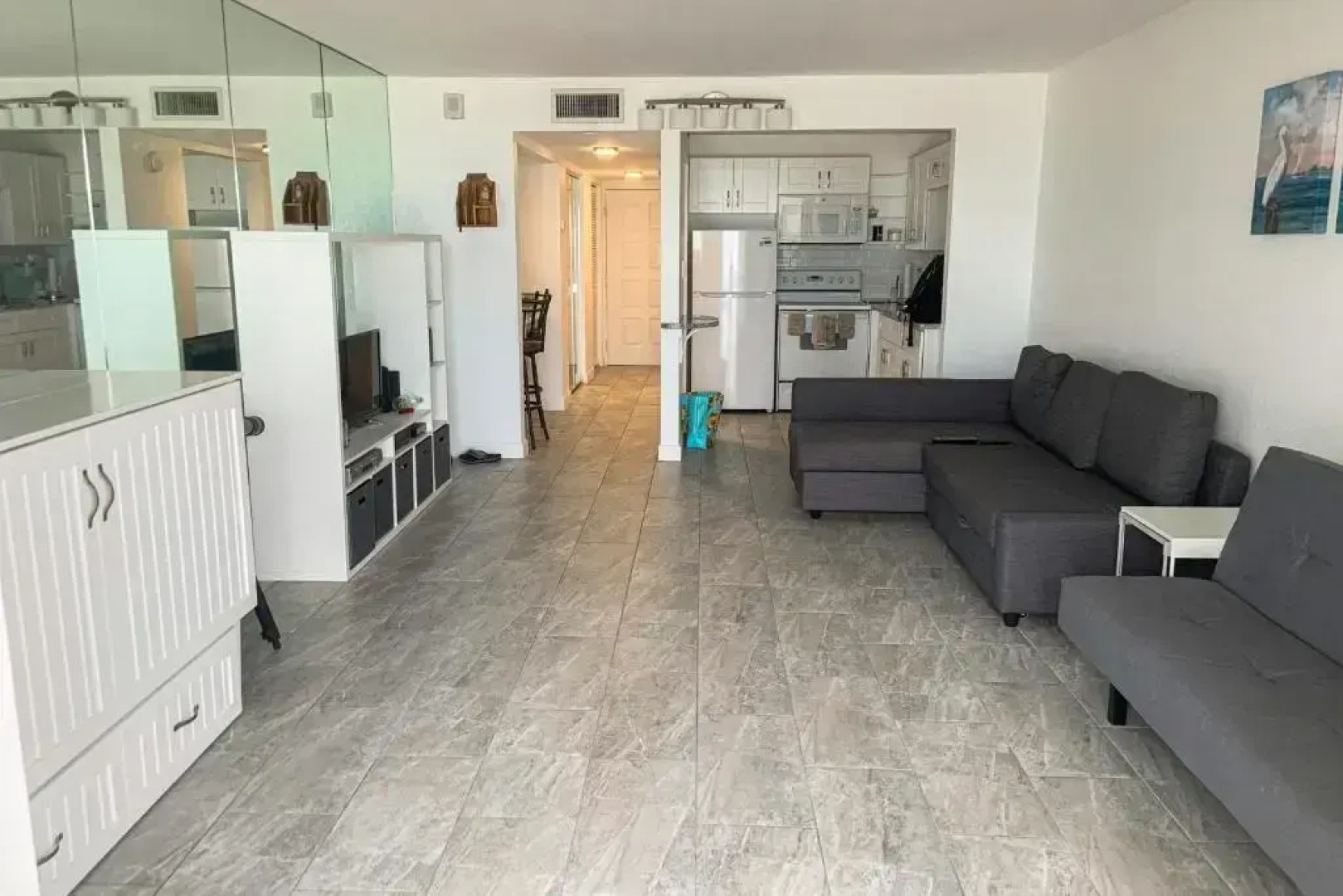 Landmark Towers 708 2 Br condo by RedAwning