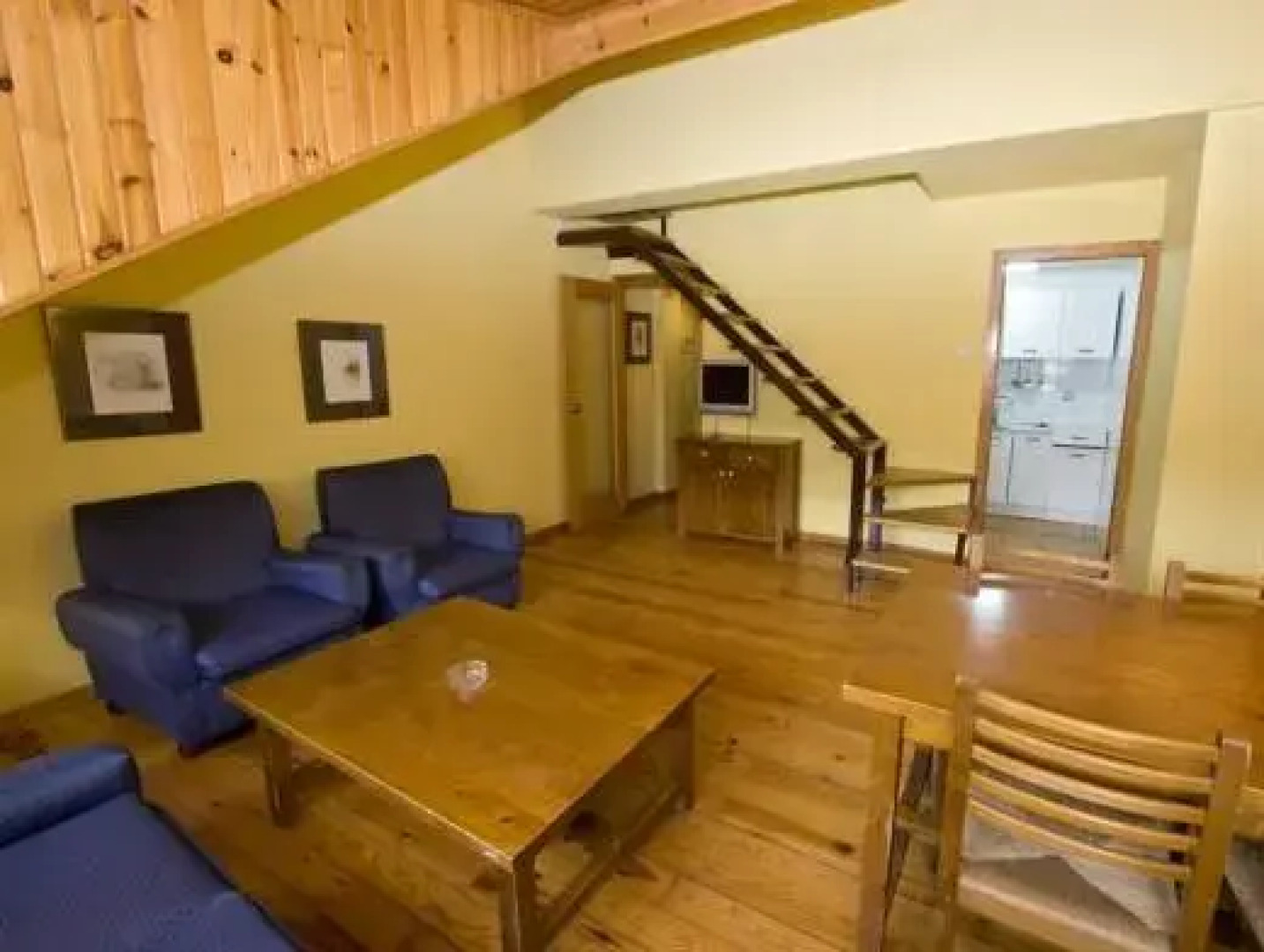 Apartamentos Pessets Adelaida