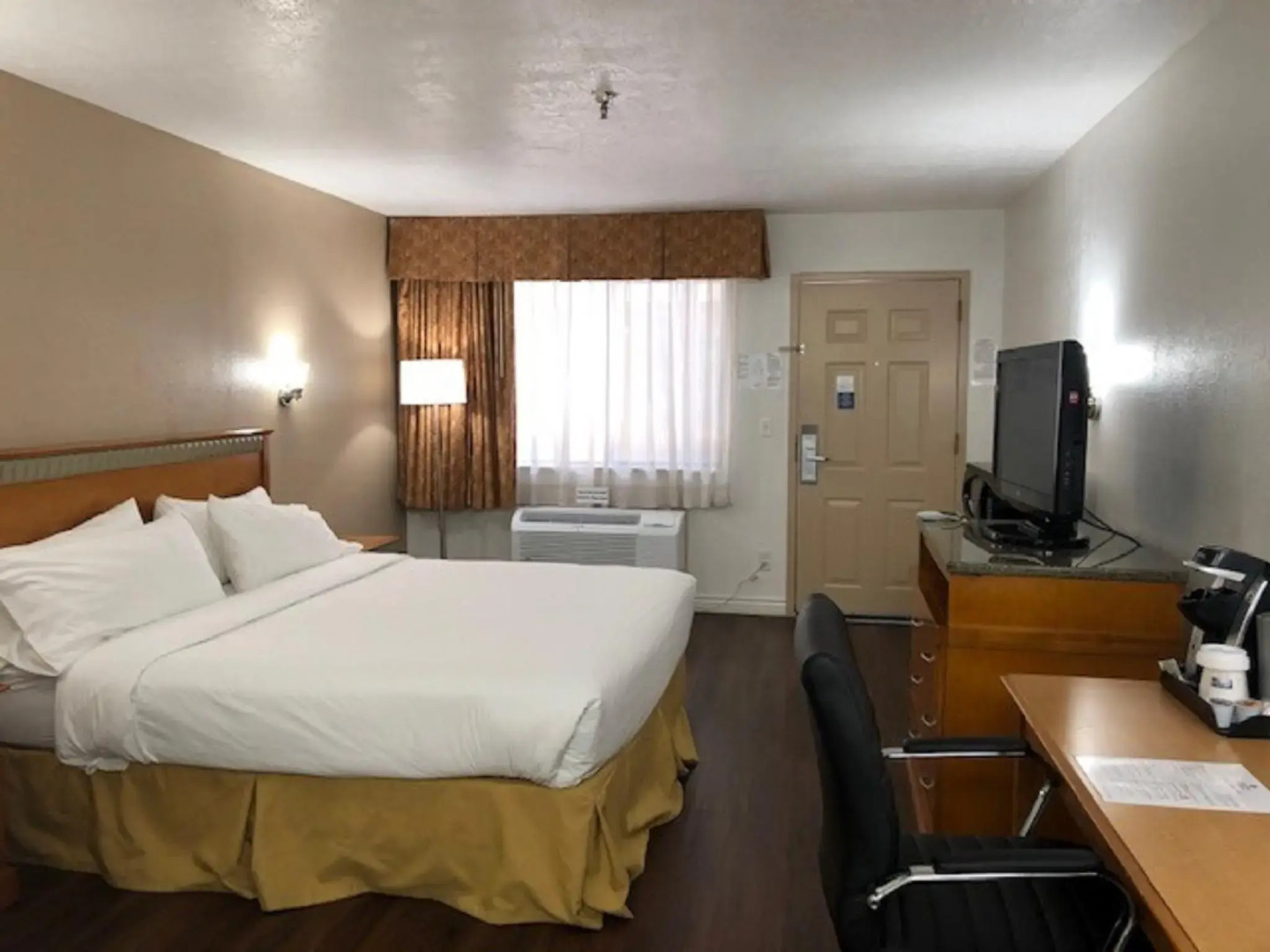 Holiday Inn Express Albuquerque (I-40 EUBANK)