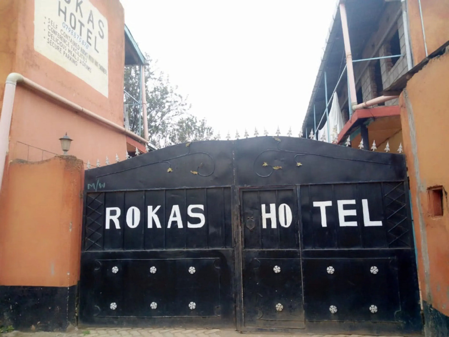 Rokas Hotel