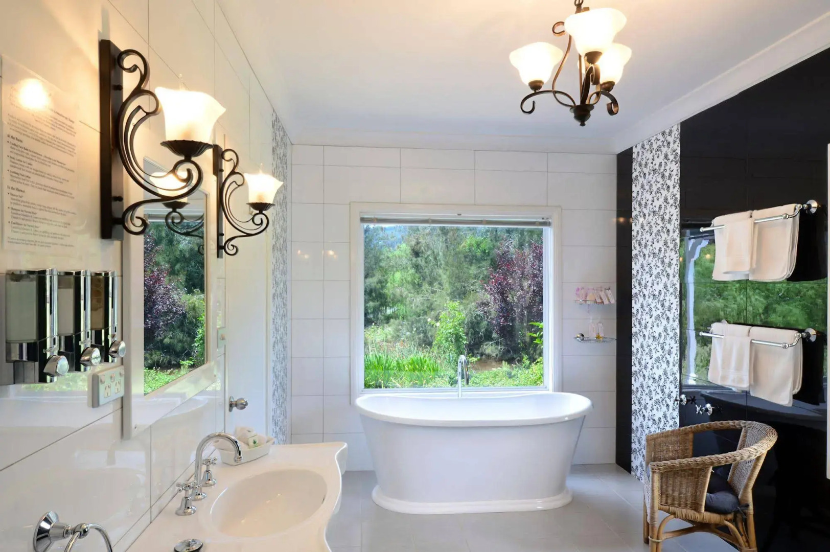 Crystal Creek Meadows Luxury Cottages