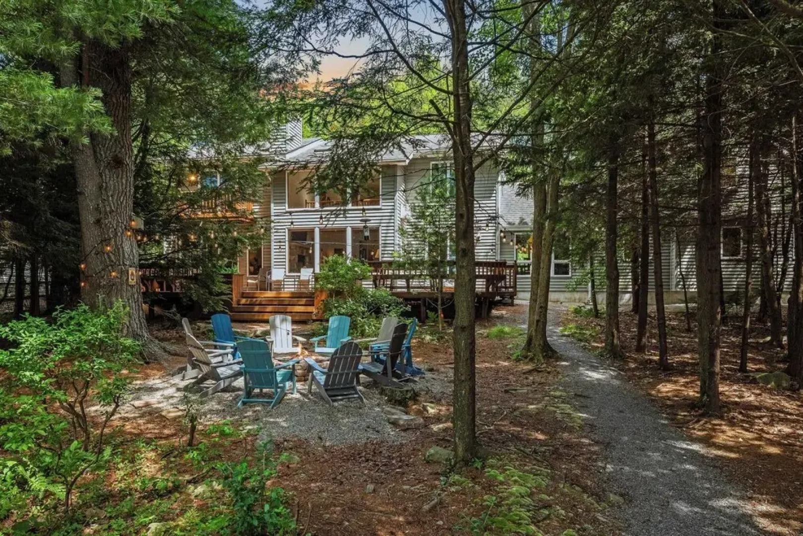 Tranquil Waterside by Avantstay Lakefront + Dock, Game Room, Views