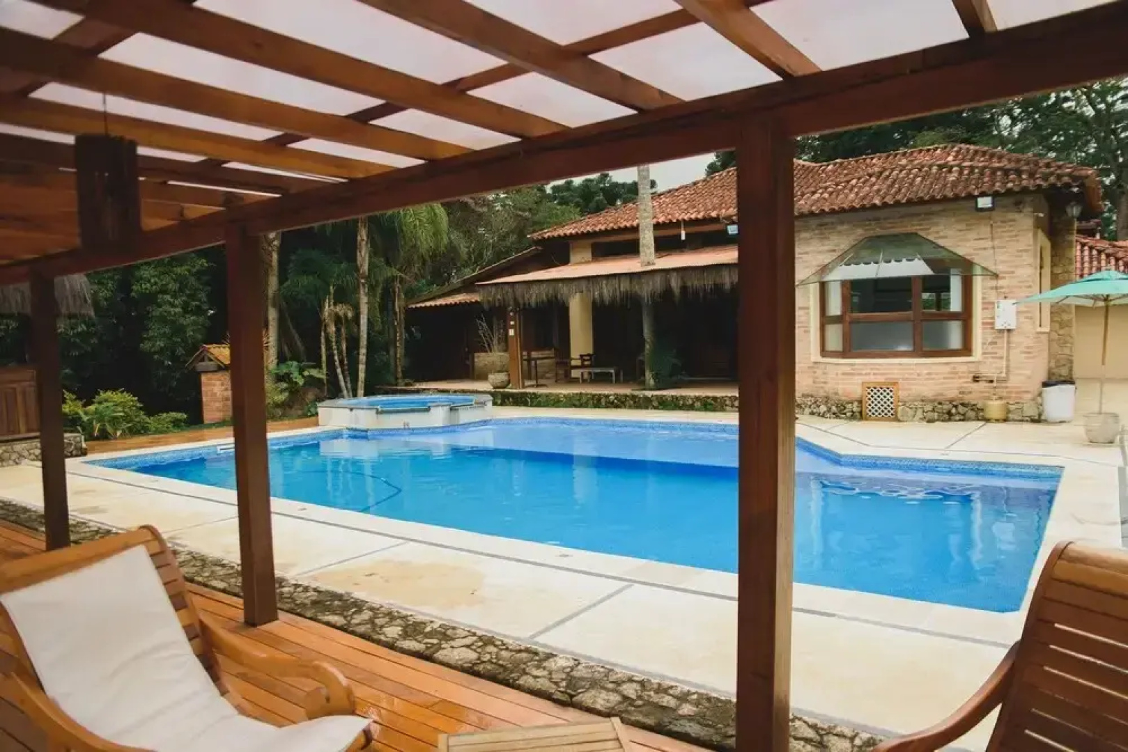 hotel e pousadaTAJJ