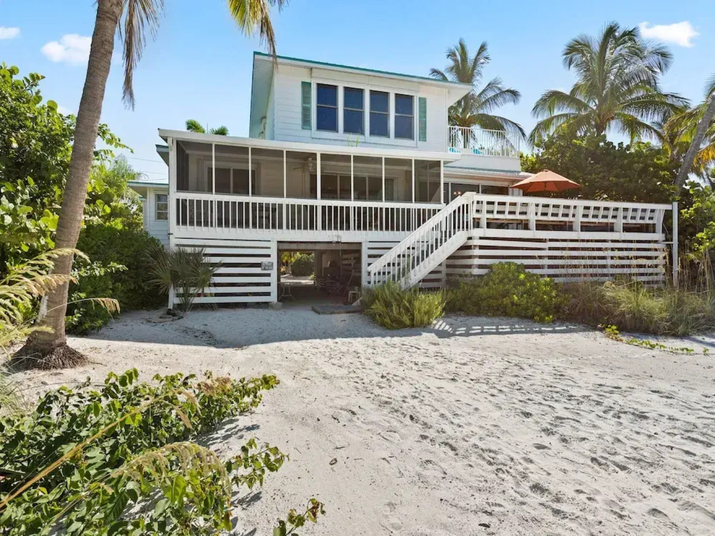 White Sand Cottage by Vacation Rental Pros