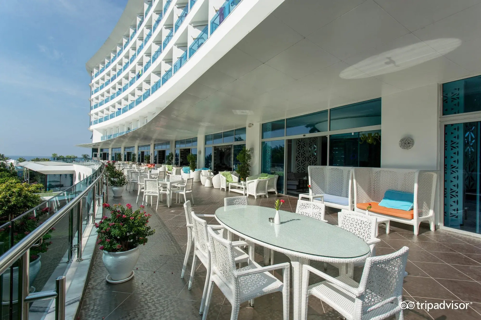 Отель Q Premium Resort