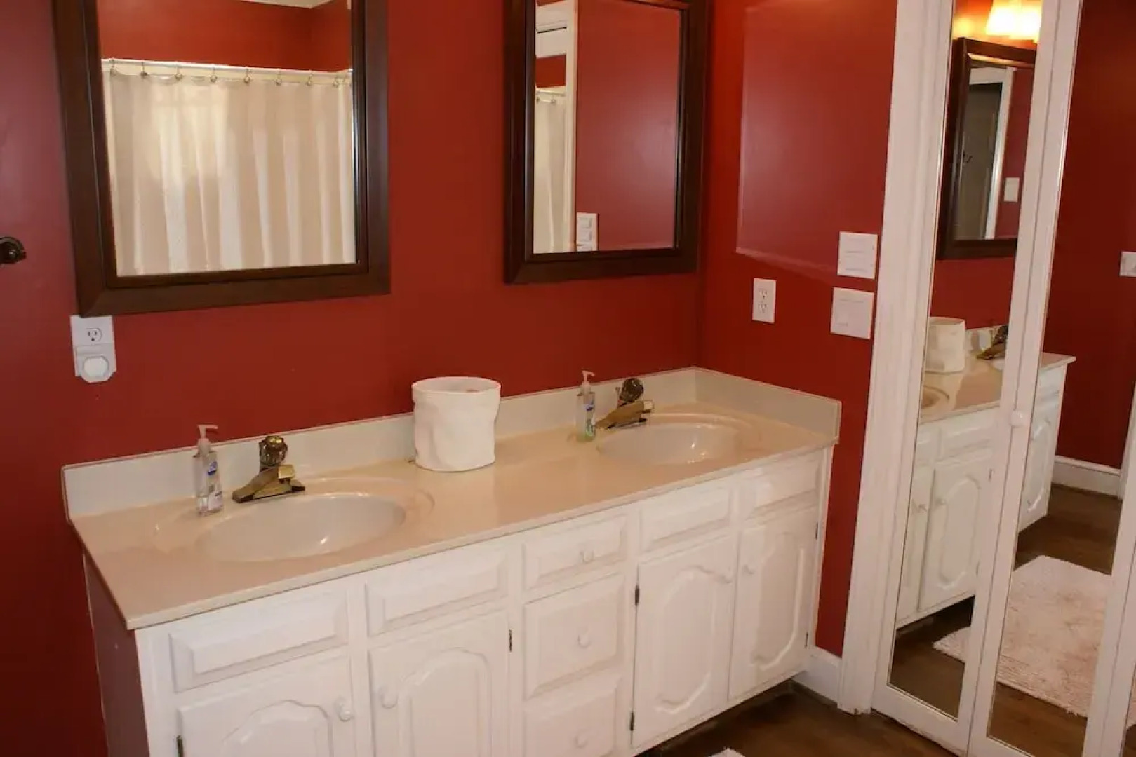 Moss 3 Bedrooms 2.5 Bathrooms Home