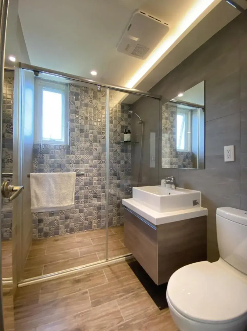 Natural Essence of Hot Spring