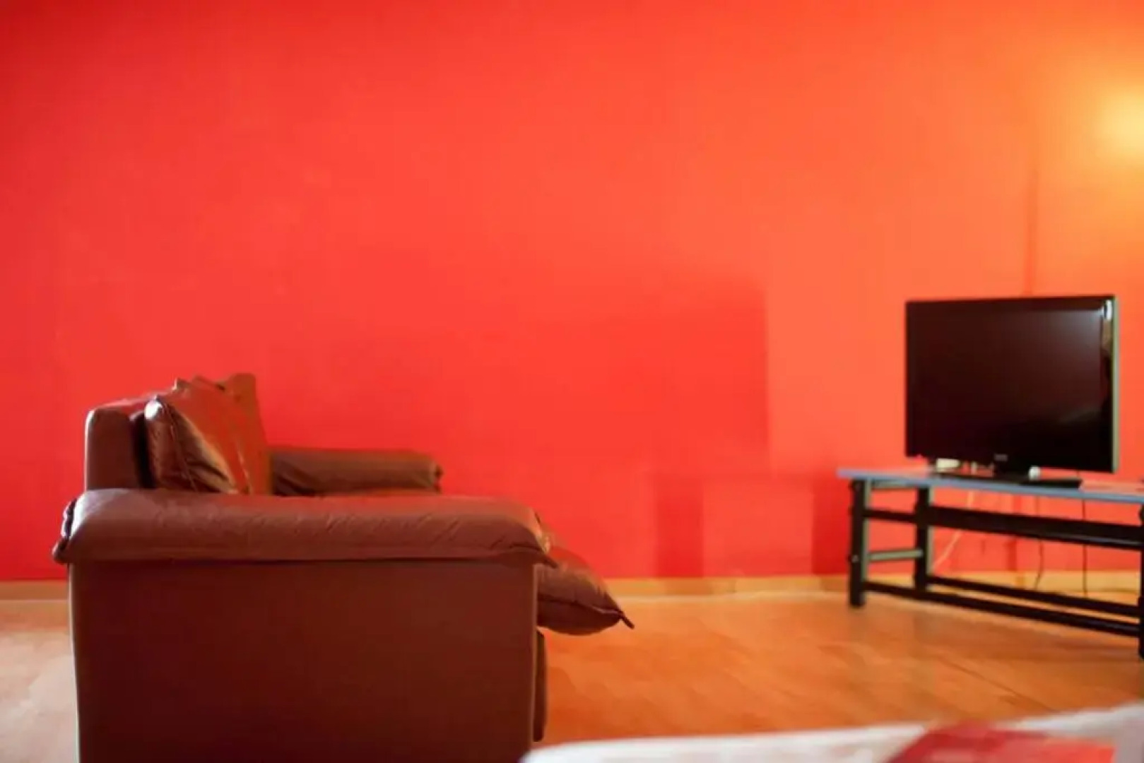 Loft mansardato con giardino e piscina/ loft with garden and swimming pool