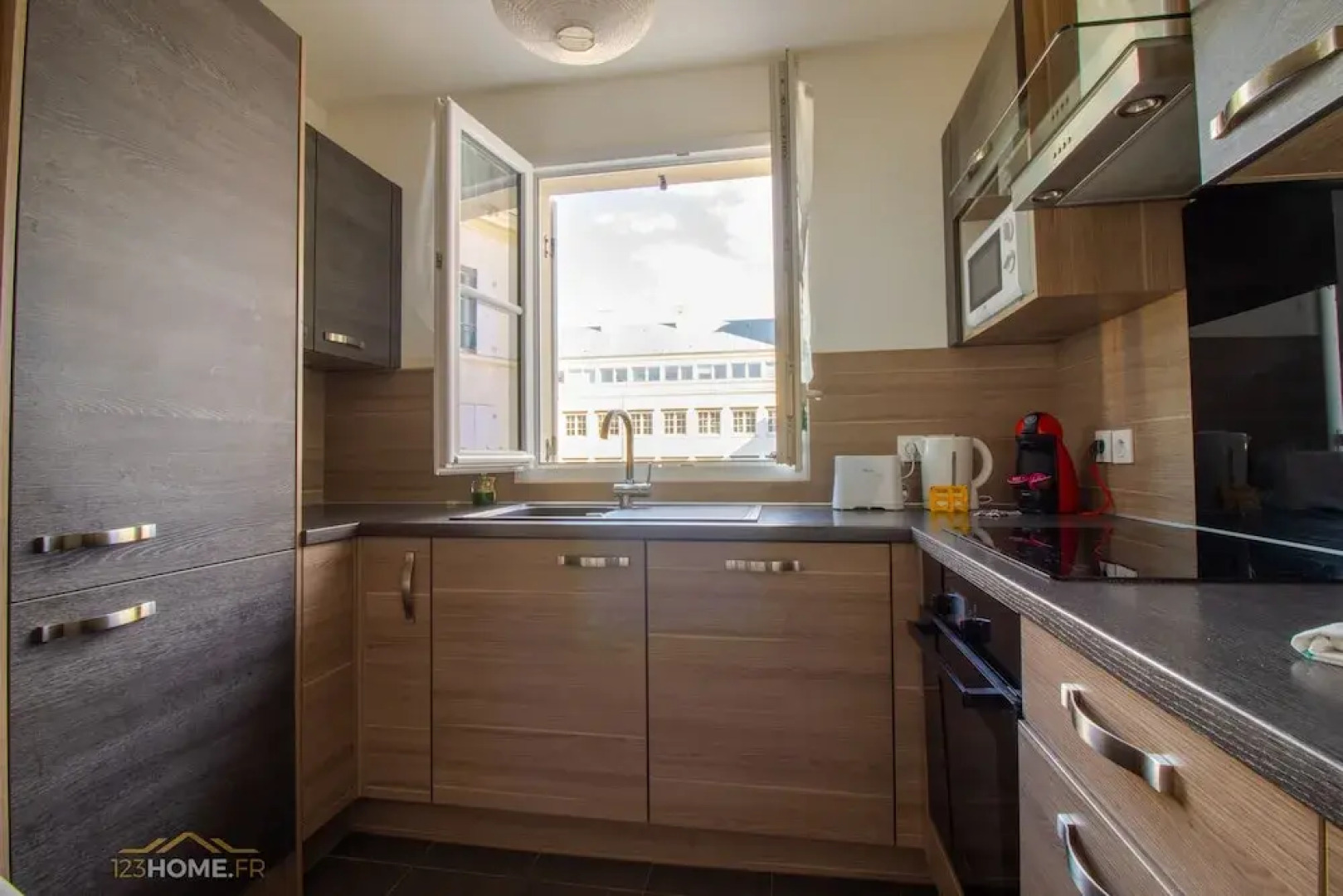 123home - Le Victoria