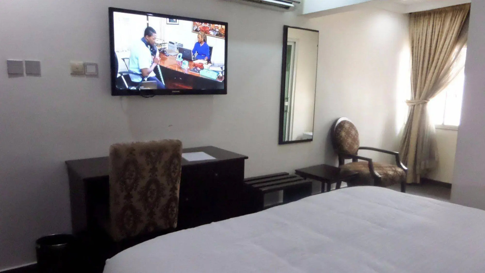 Larry Mitchelle Suites