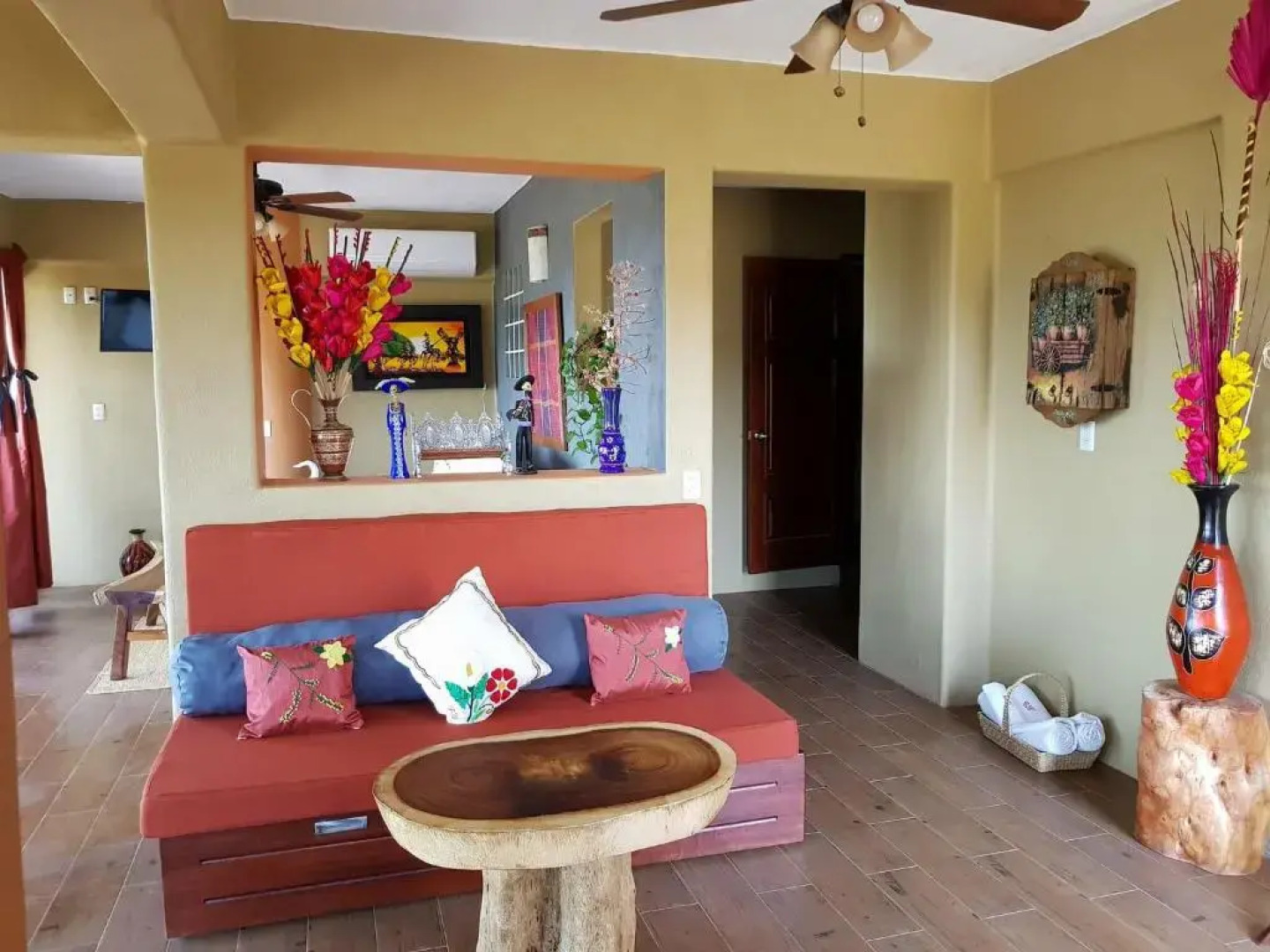 Casa Arcoiris Zihuatanejo