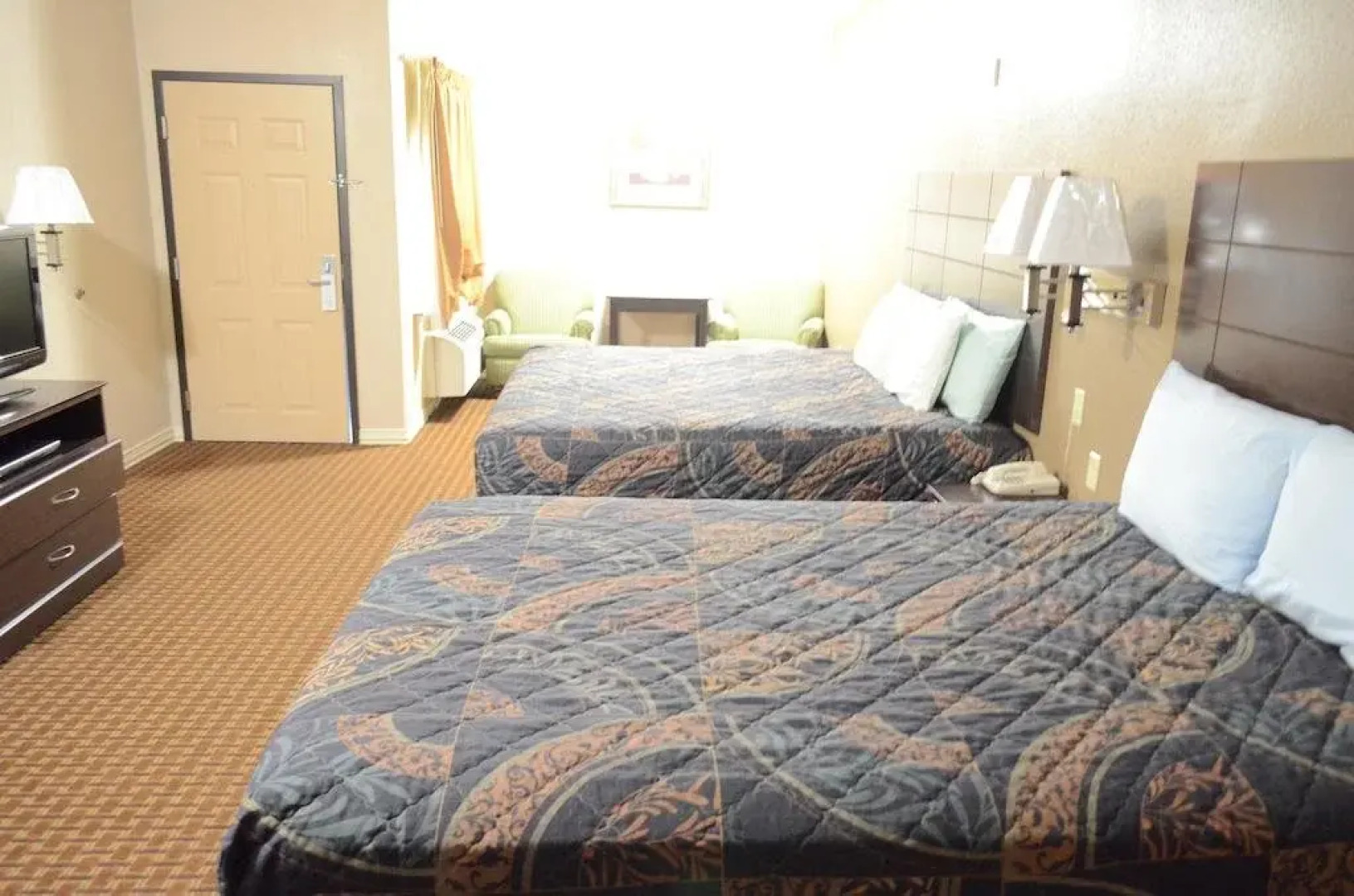 Budget Host Inn & Suites