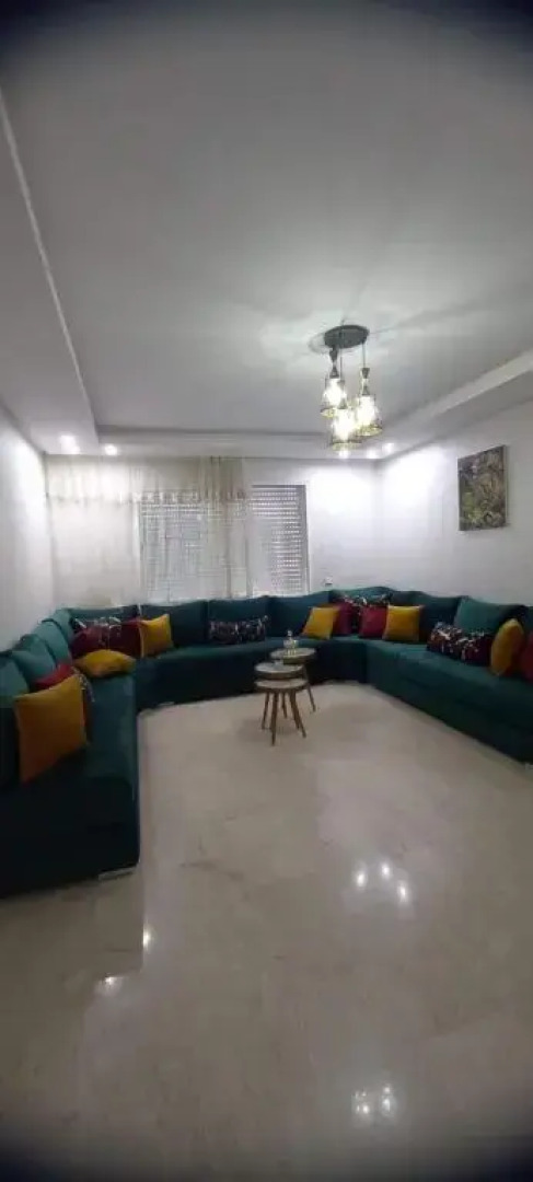 Cosy apartment with a pool near the beach