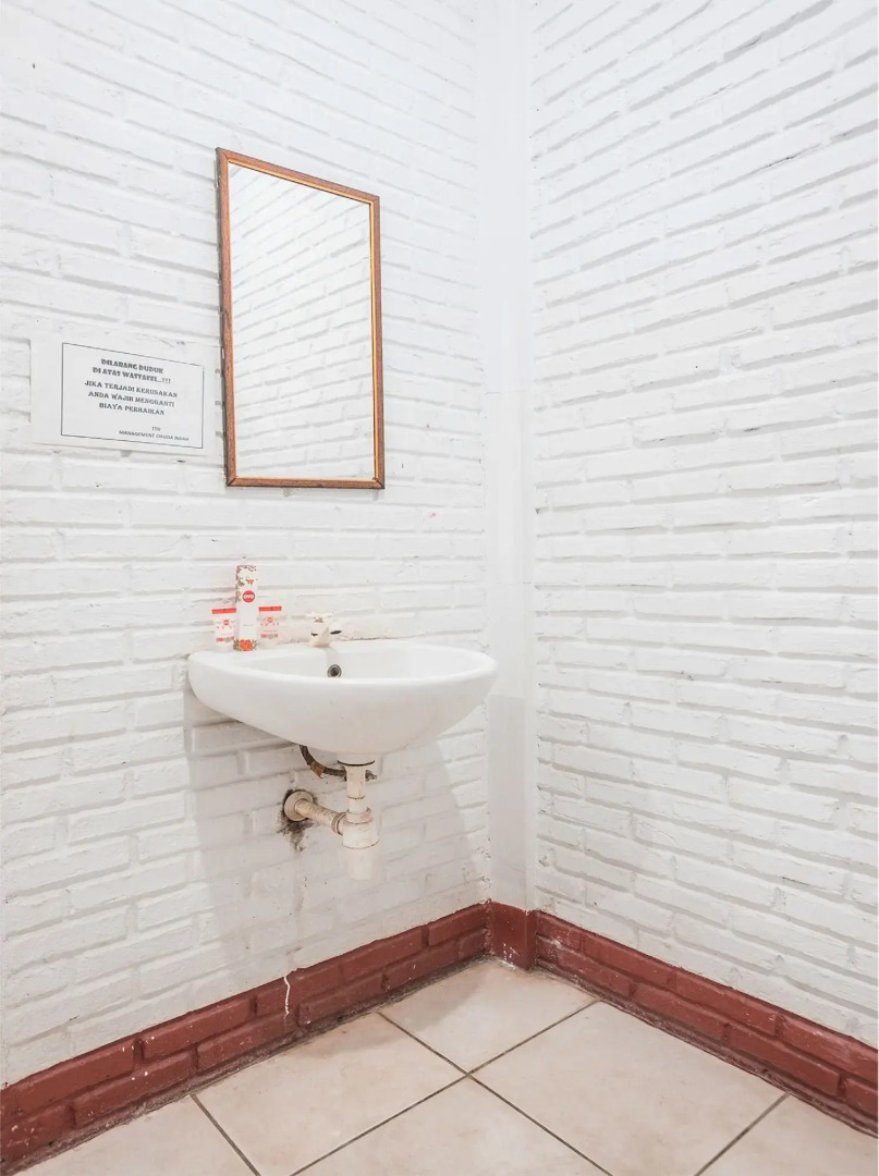 OYO 580 Losmen Cikuda