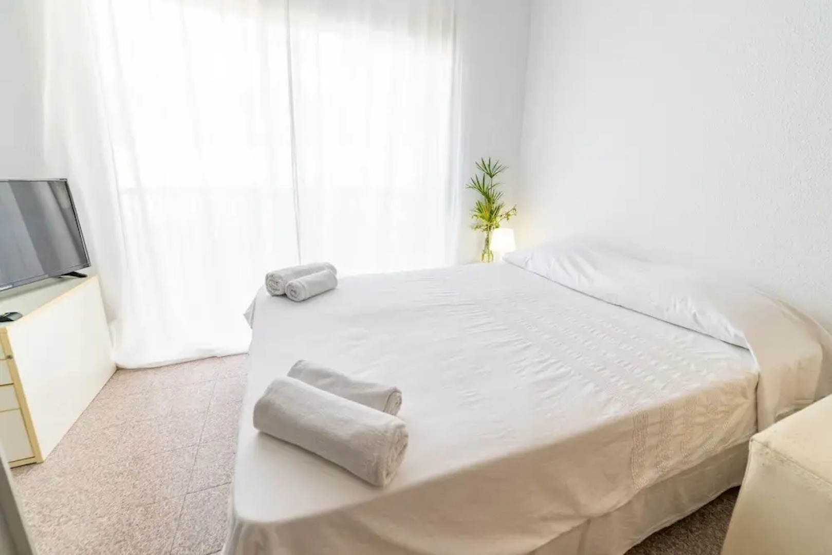 HomeHolidaysRentals Herois