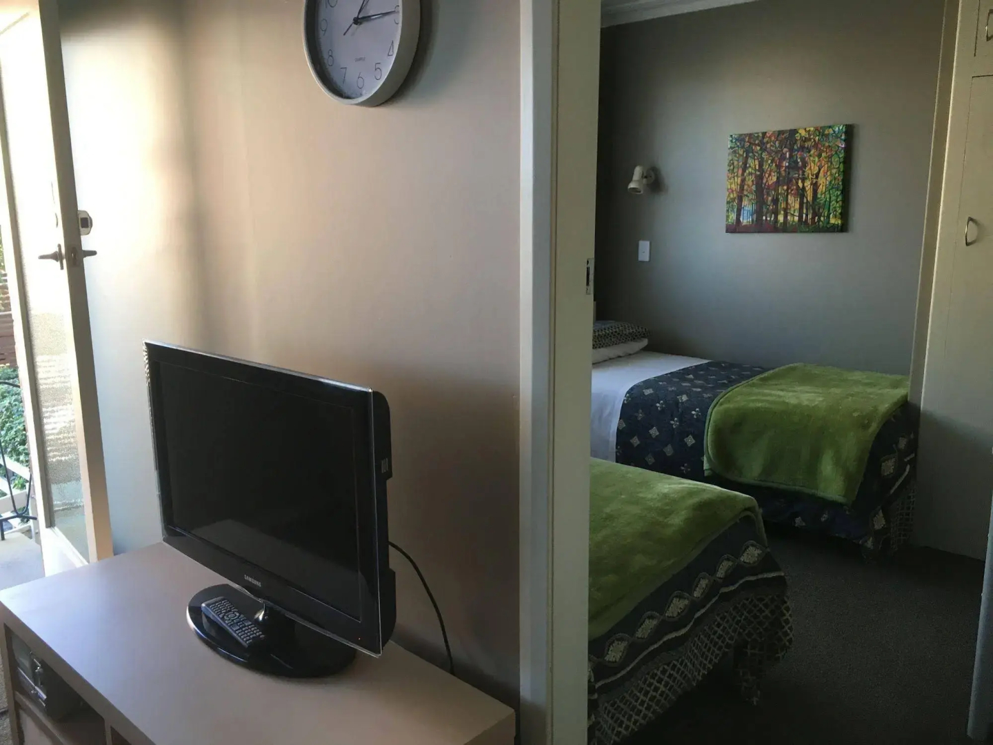 Manor Motel