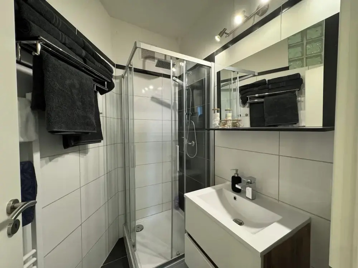 4 room cosy holiday apartment contactles