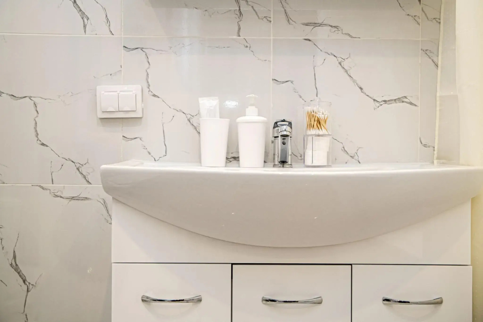 SunSet (СанСет) на улице Героя Советского Союза Аристархова