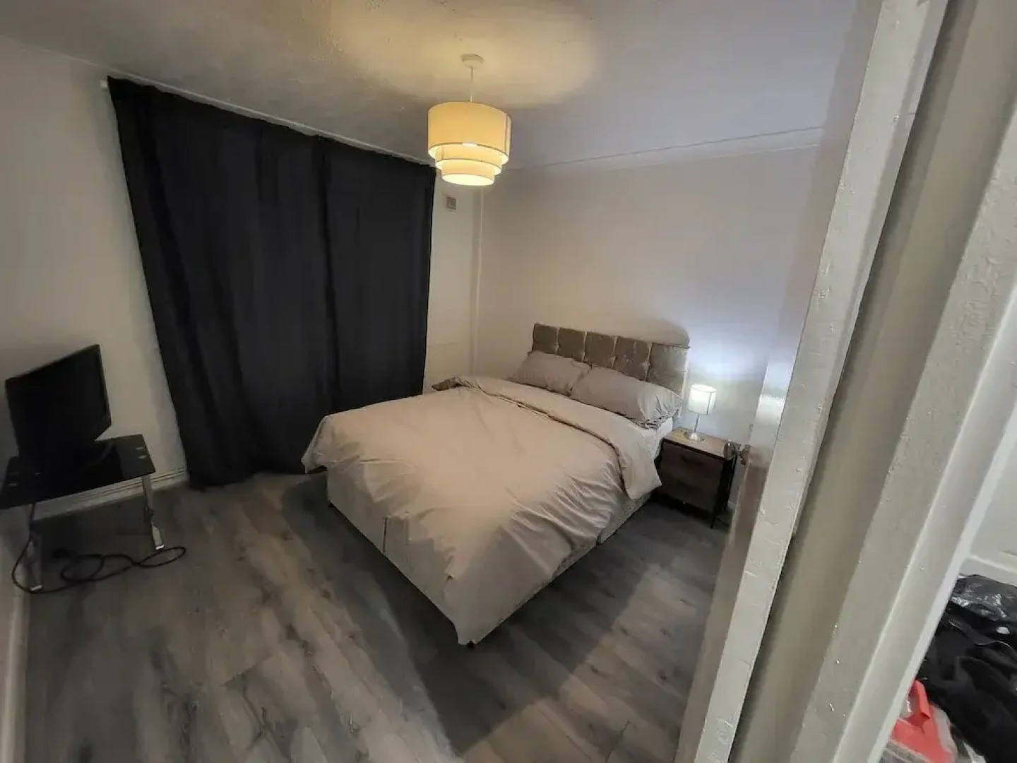 Charming 2-bed Apartment in Grays