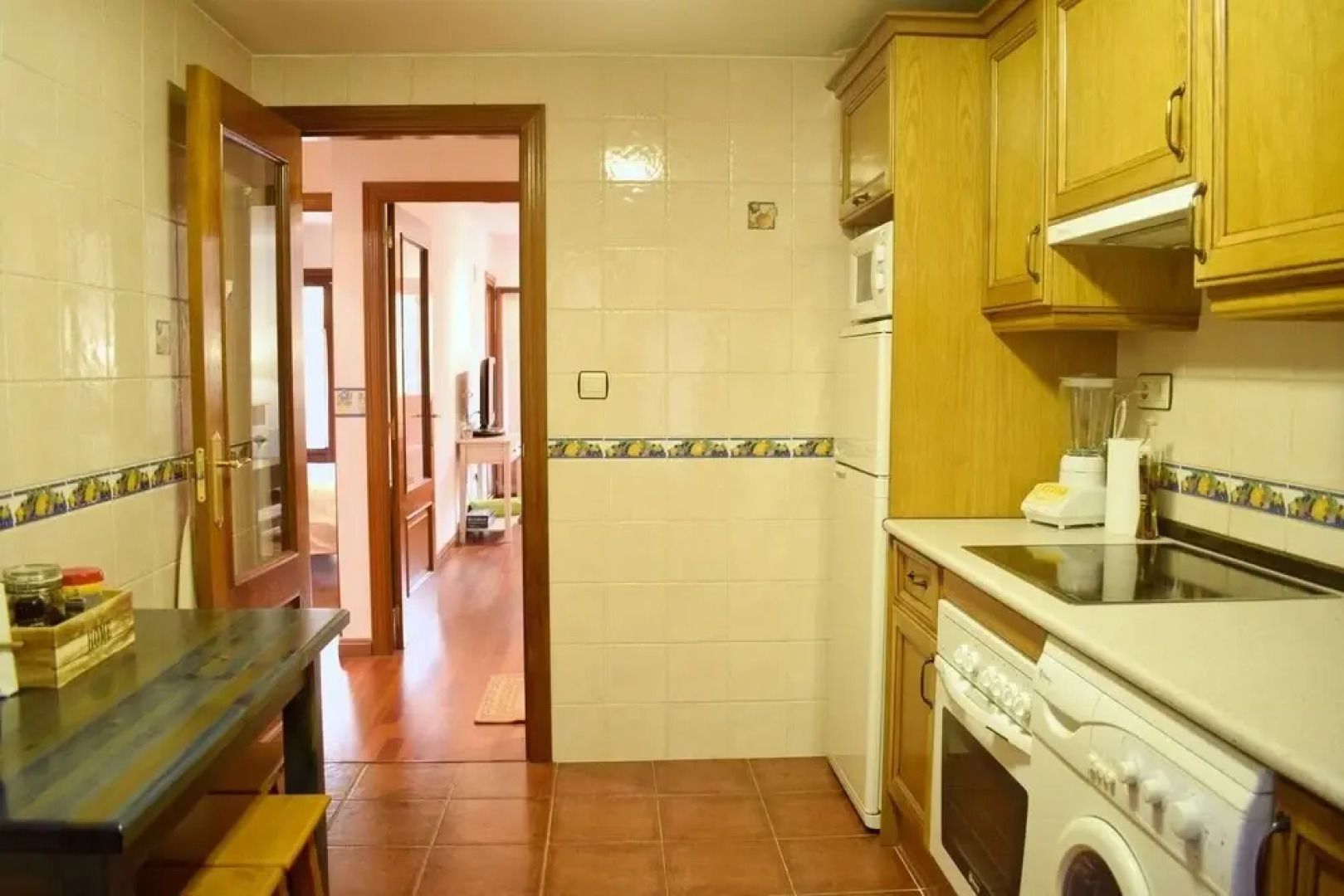 Arás Home. Gran Cocina, Terraza y Garaje