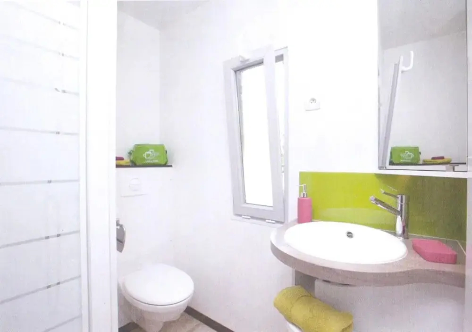 Bungalow With 2 Bedrooms in Soulac-sur-mer, With Pool Access and Furni