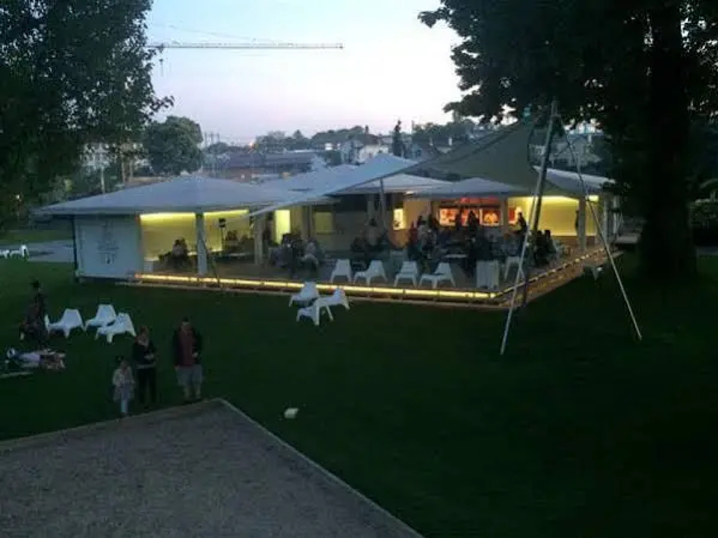 Aarons Sleep-Well B&B Basel