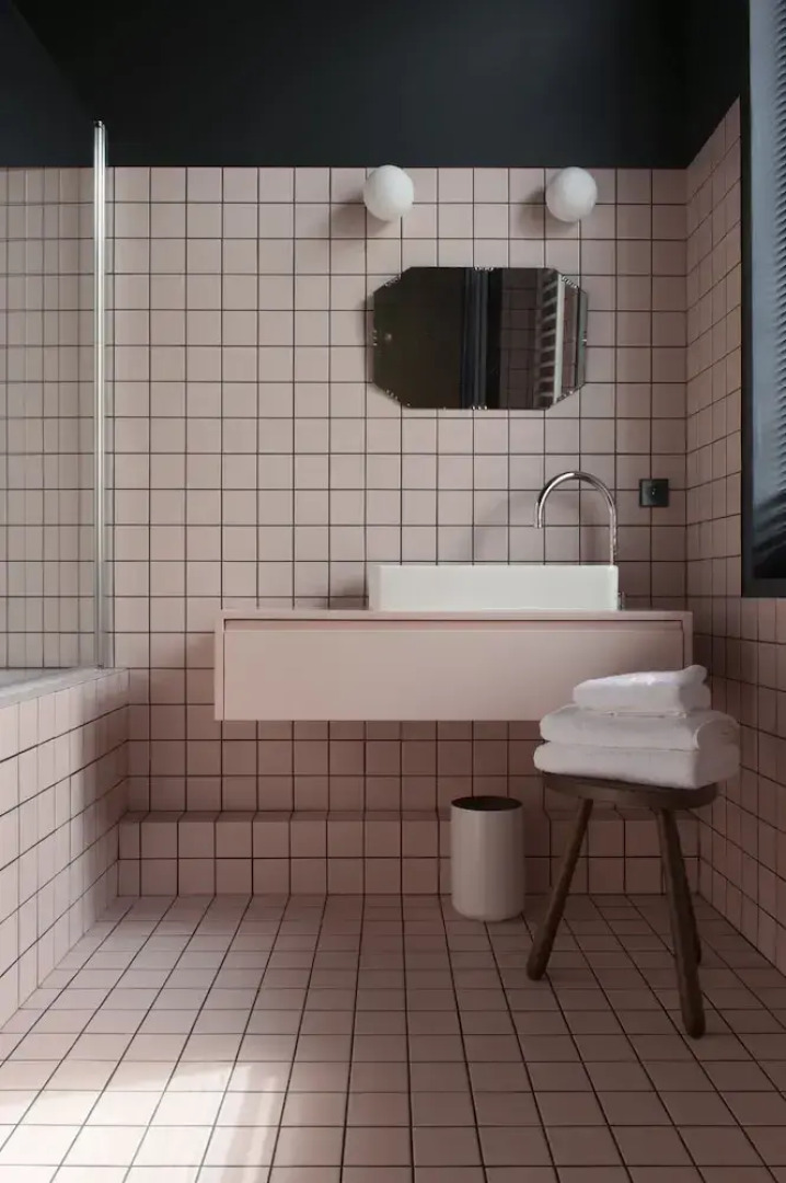 Les Toquées by Benoit Bernard