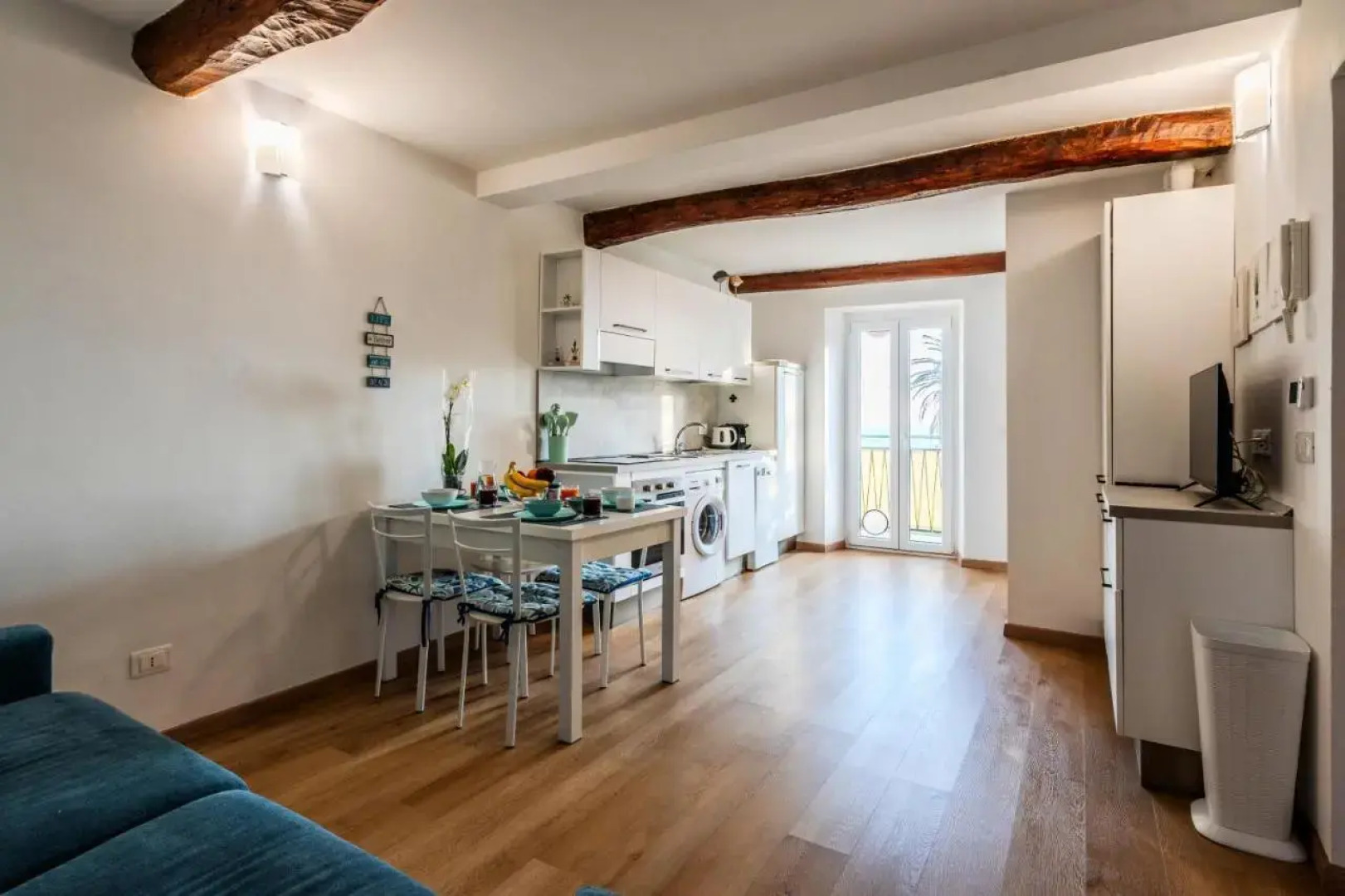 ALTIDO Great Flat with Balcony & Sea View near Beach