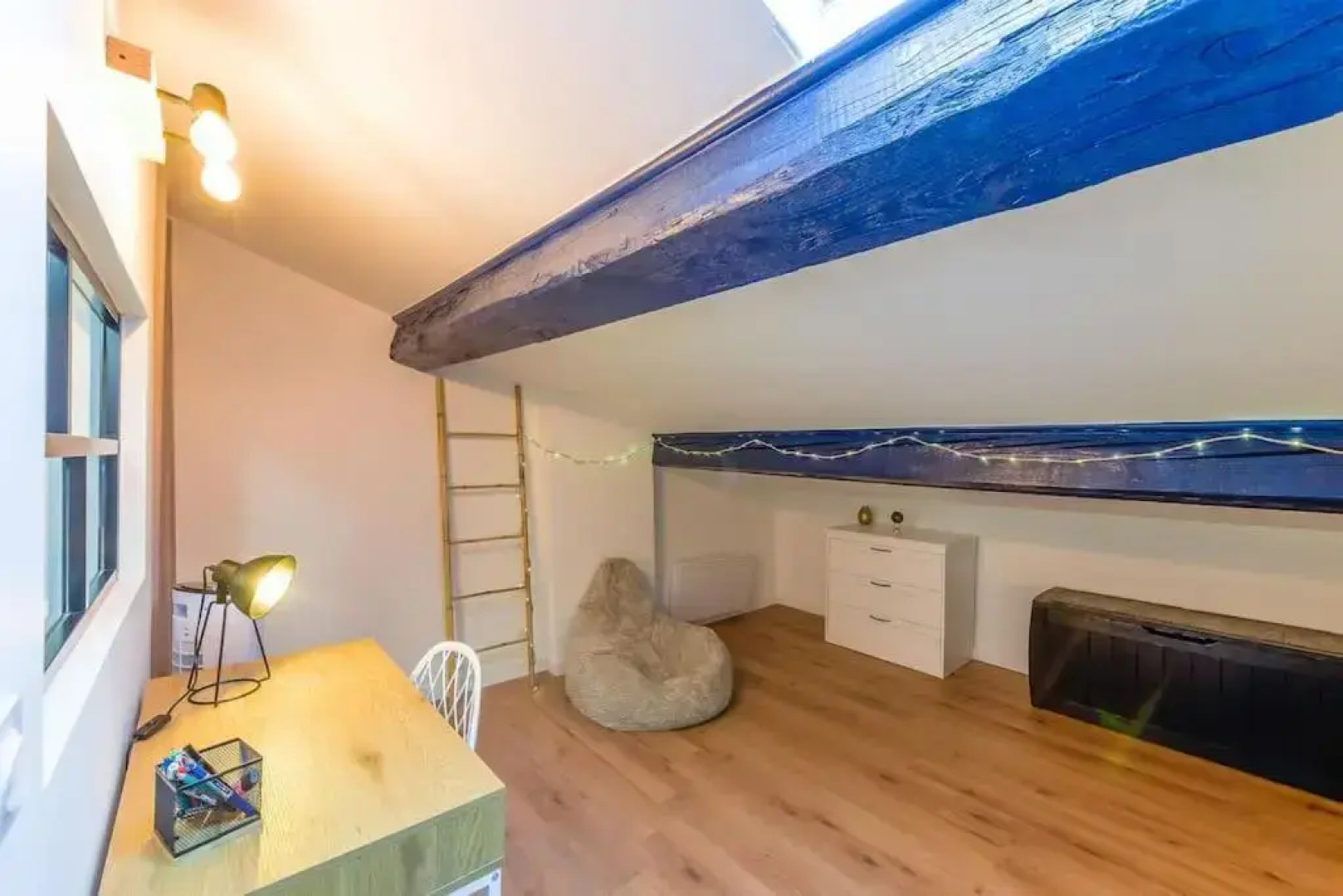 Romantique Duplex Au Pied de la Cite