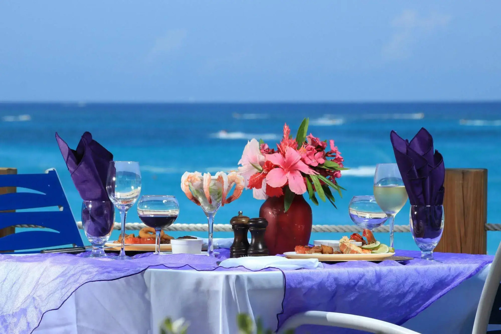 Paradise Island Beach Club by RedAwning