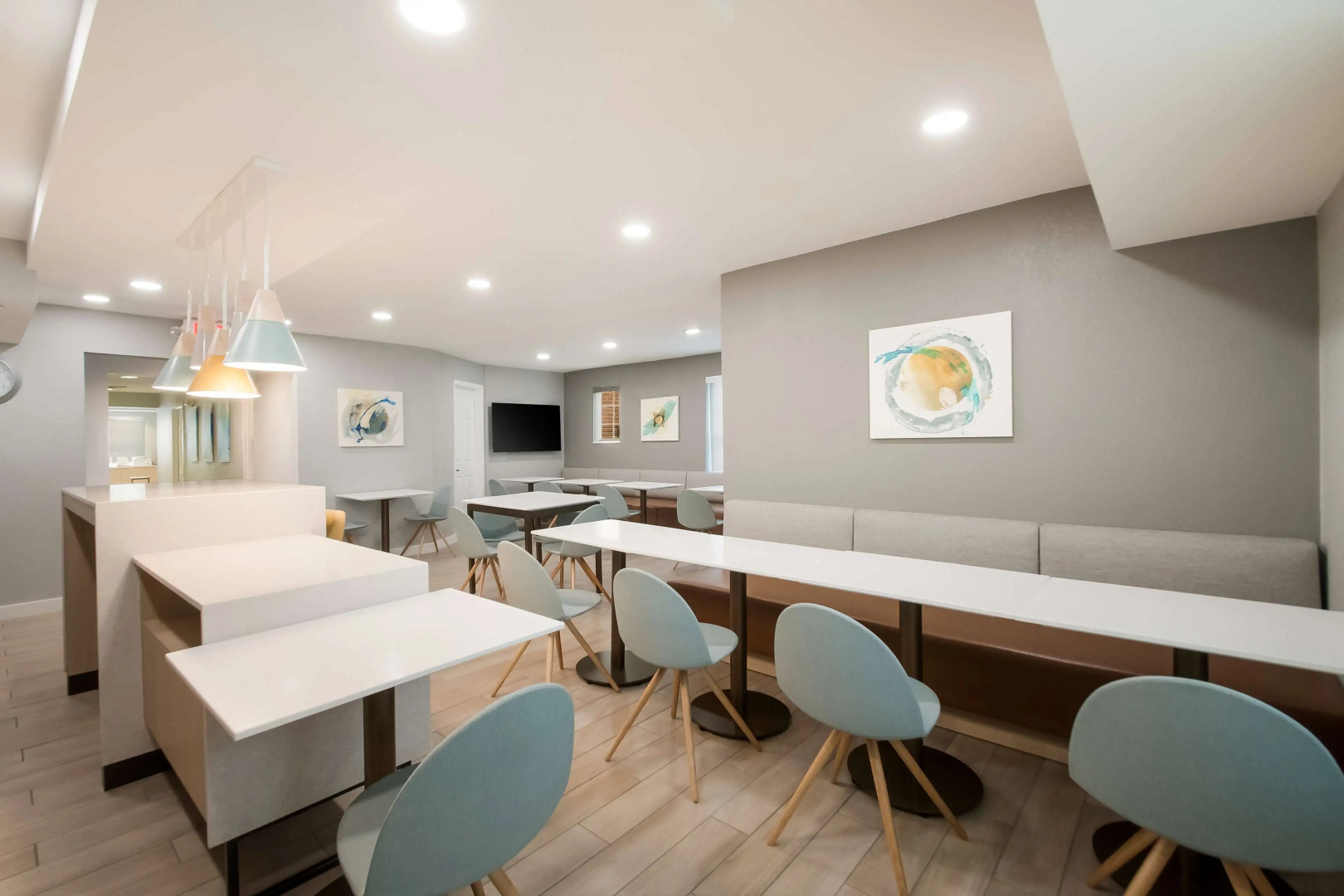 Sonesta Simply Suites Falls Church