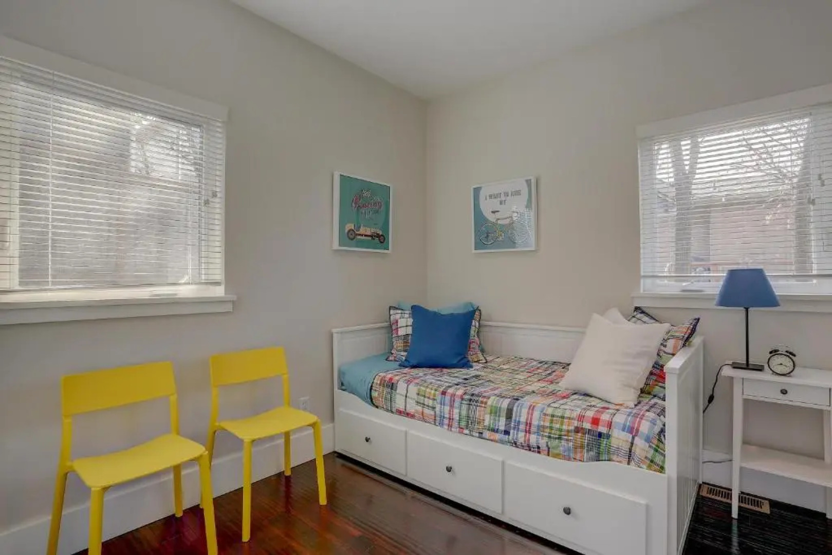 Surfsup!   *30 Day Minimum 3 Bedroom Home by RedAwning