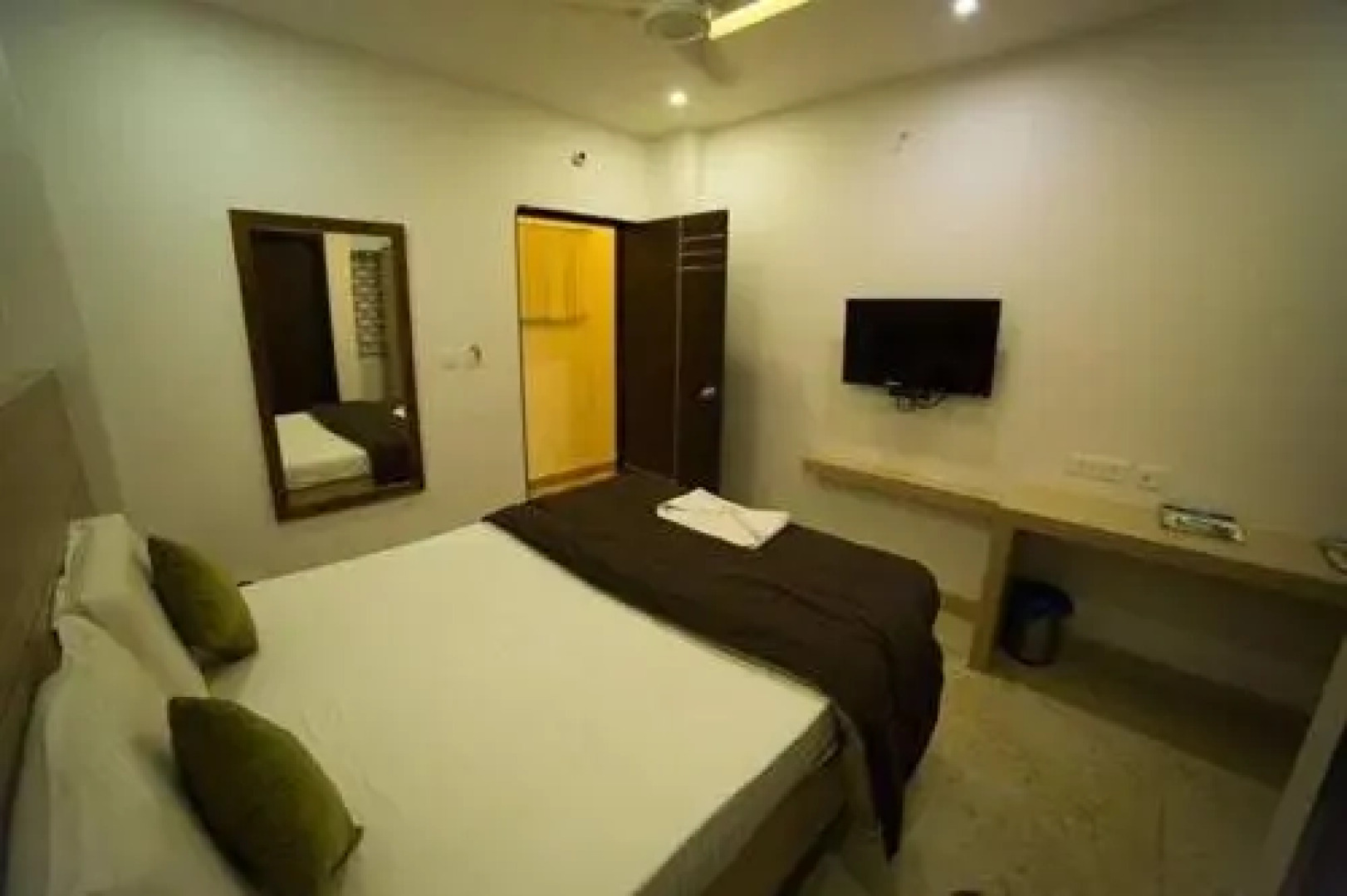 Sri Aditya Inn Boutique Hotel  by OYO Rooms