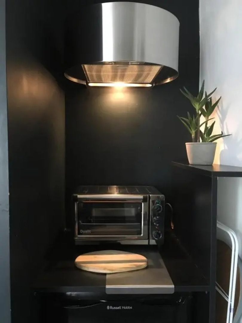 The Art Room Apartment