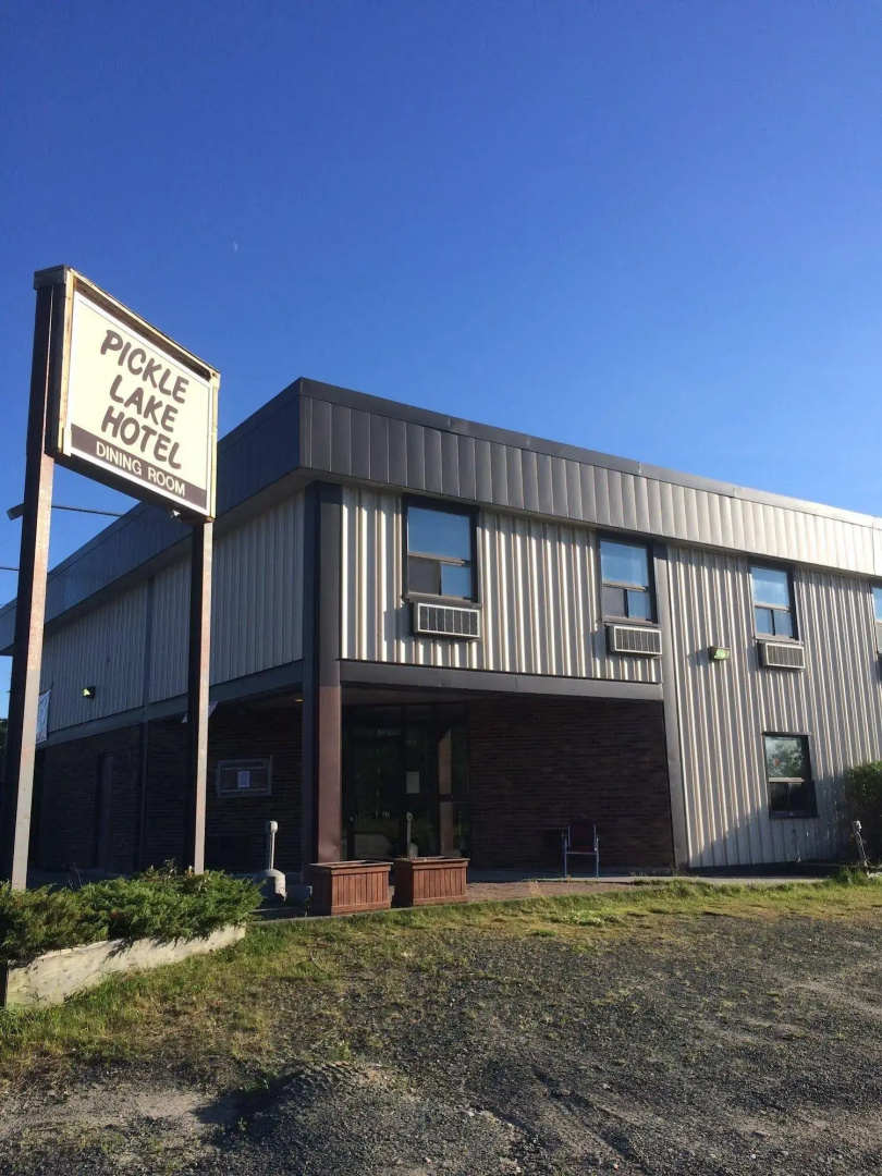 Pickle Lake Hotel