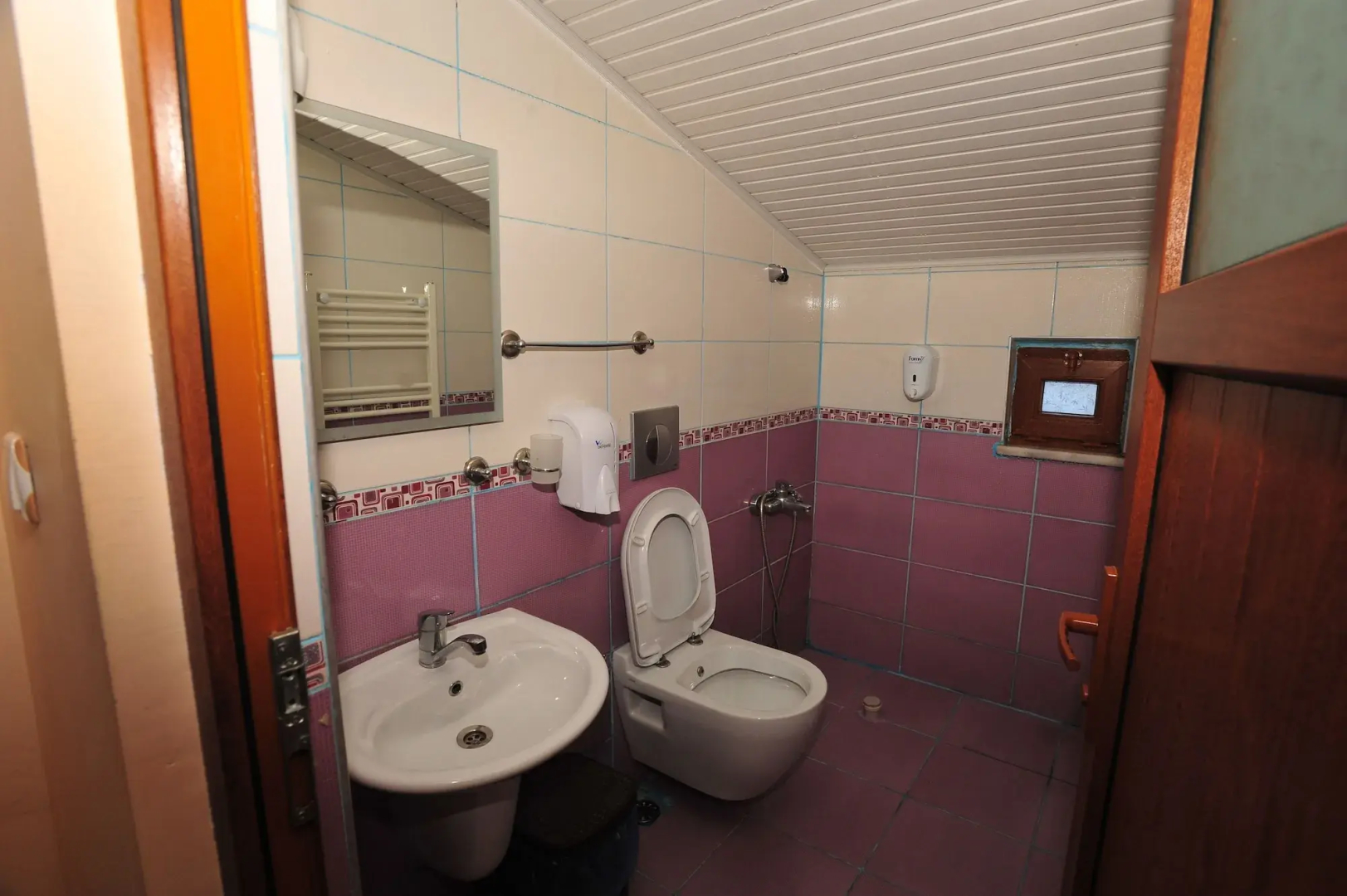 Cam Motel