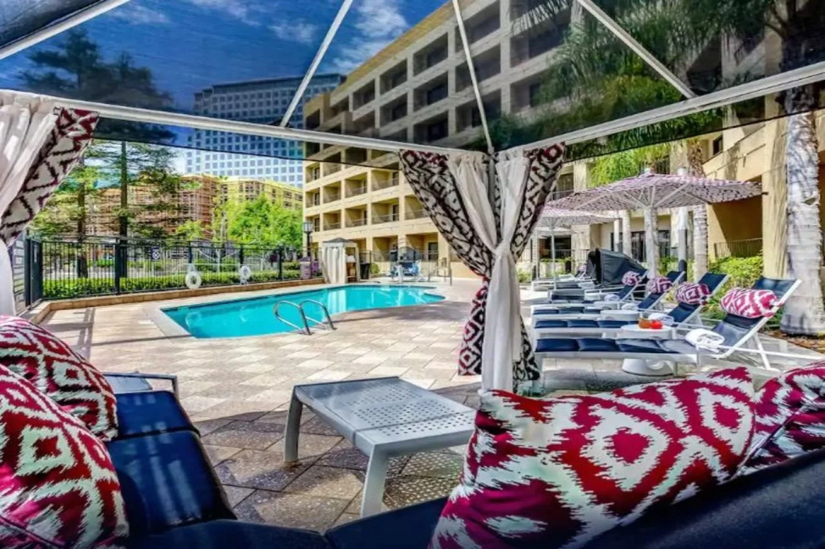 Avenue of the Arts Costa Mesa, a Tribute Portfolio Hotel