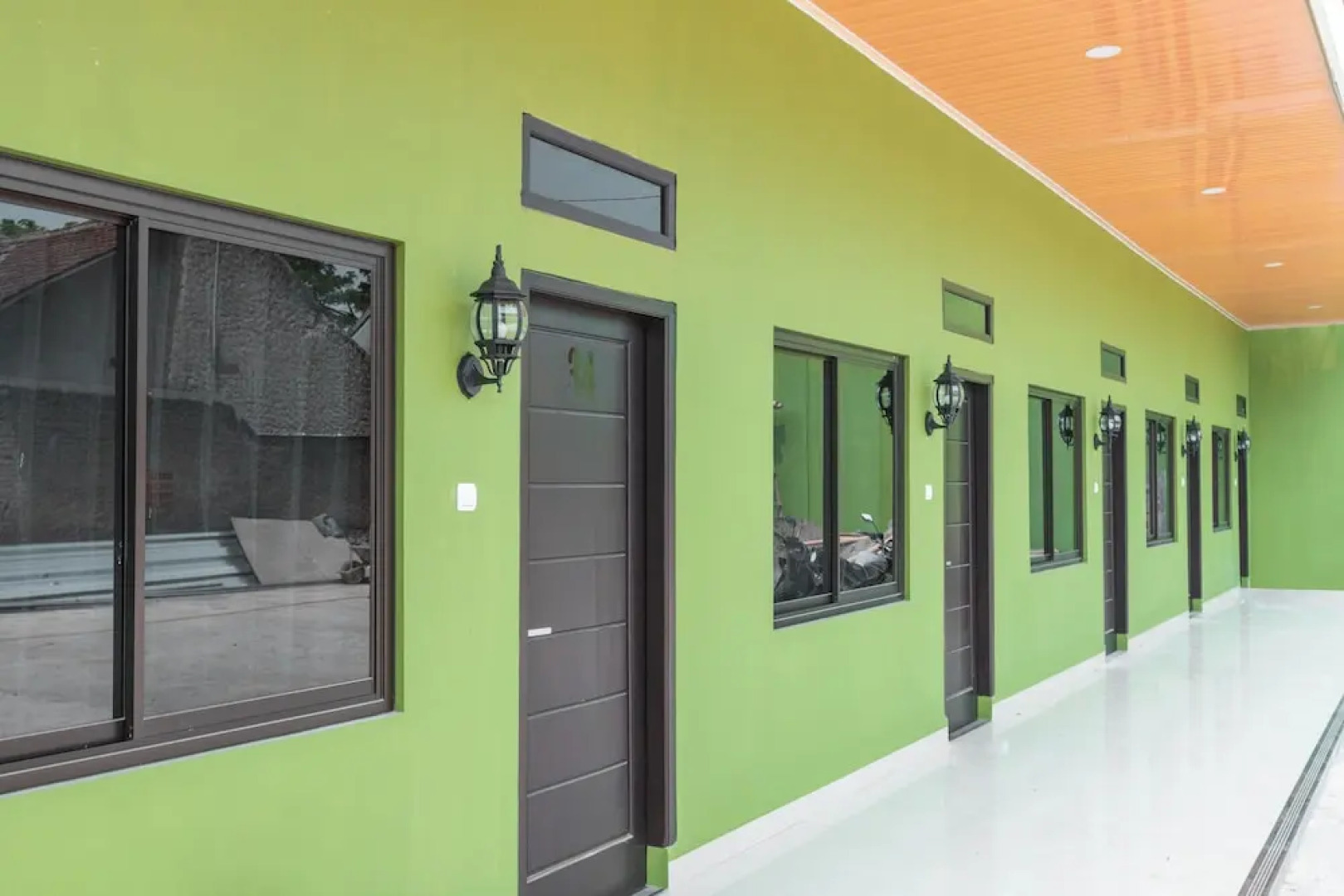 OYO 2306 Trans Hotel