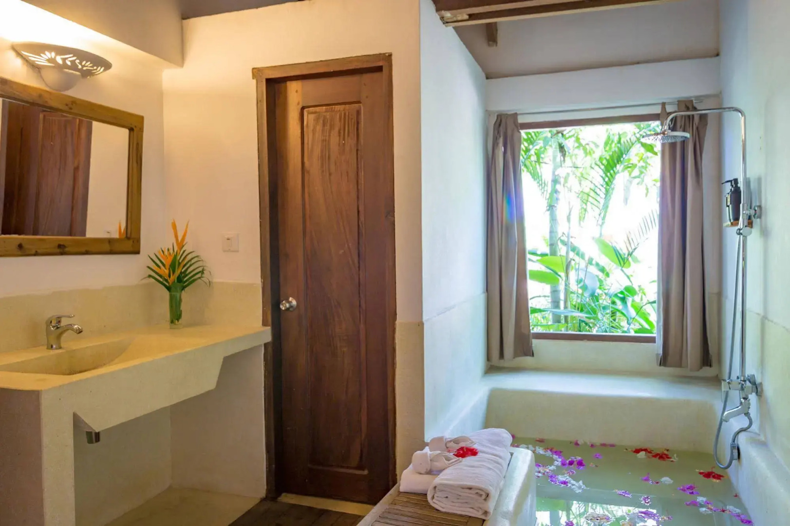 Sambor Village Hotel