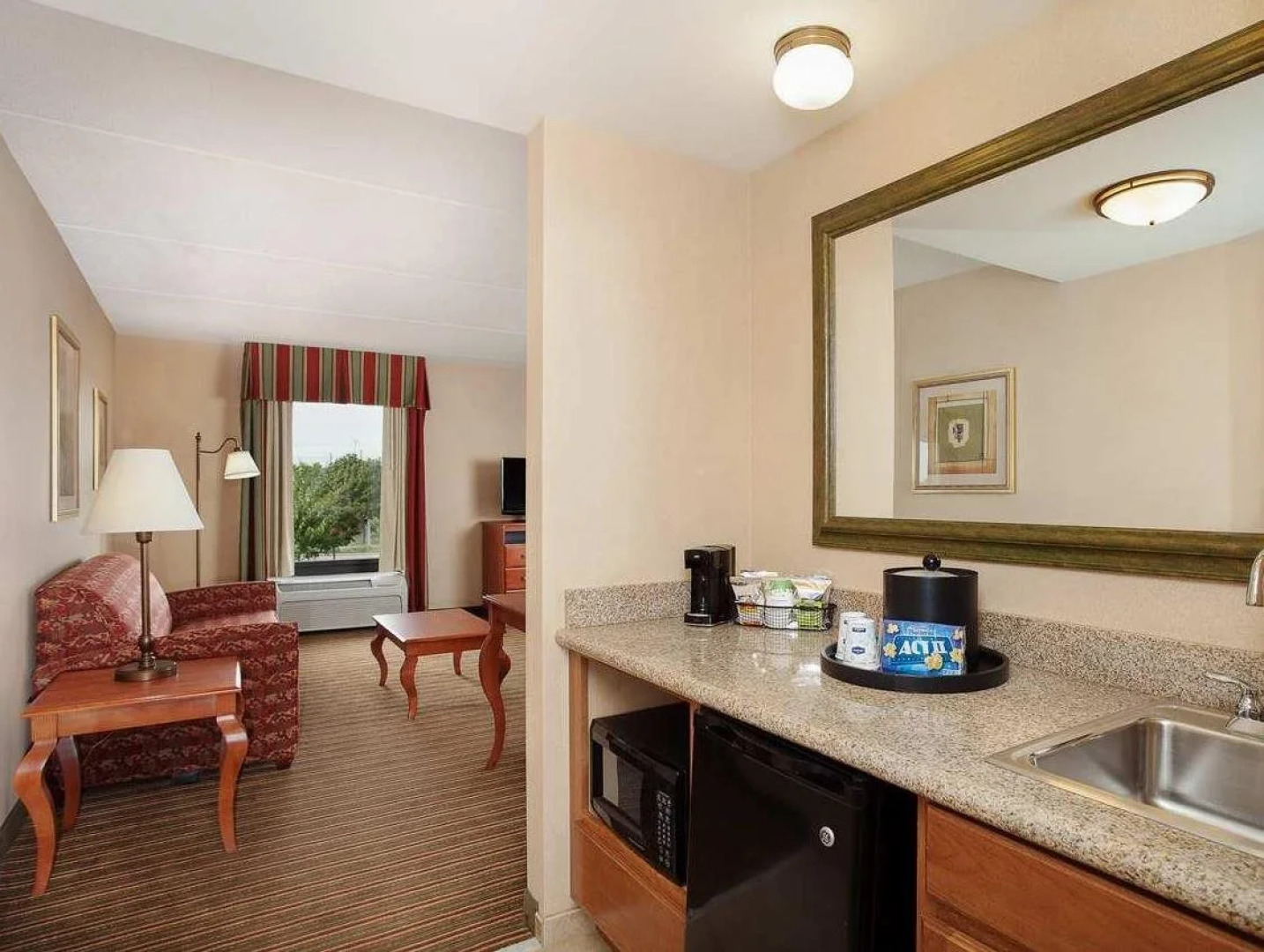 Hampton Inn & Suites Chicago-Libertyville