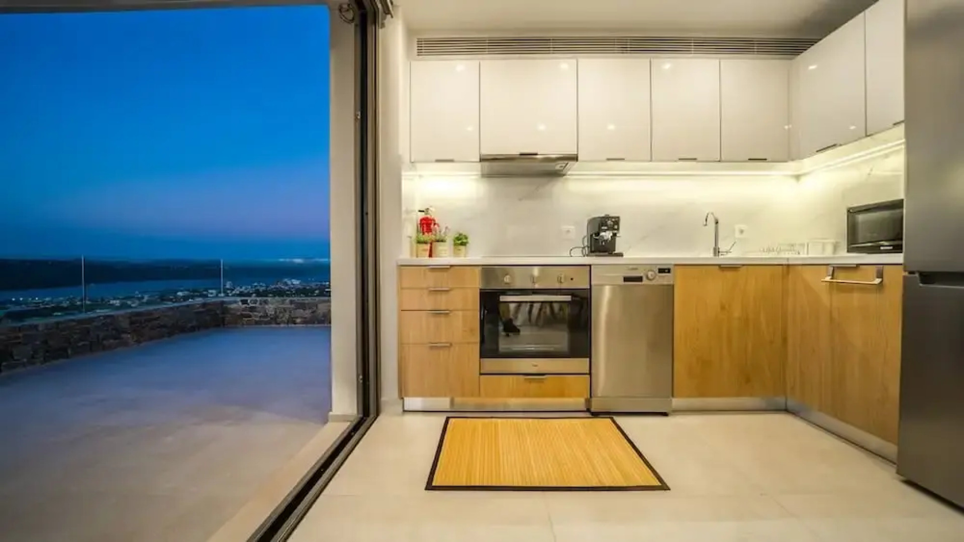 Villa Con Vista- Heated Pool 4 bdr Sleeps 8