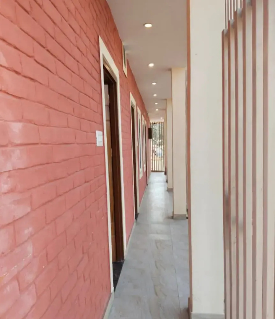 Goroomgo Ayodhya Vatika Homestay