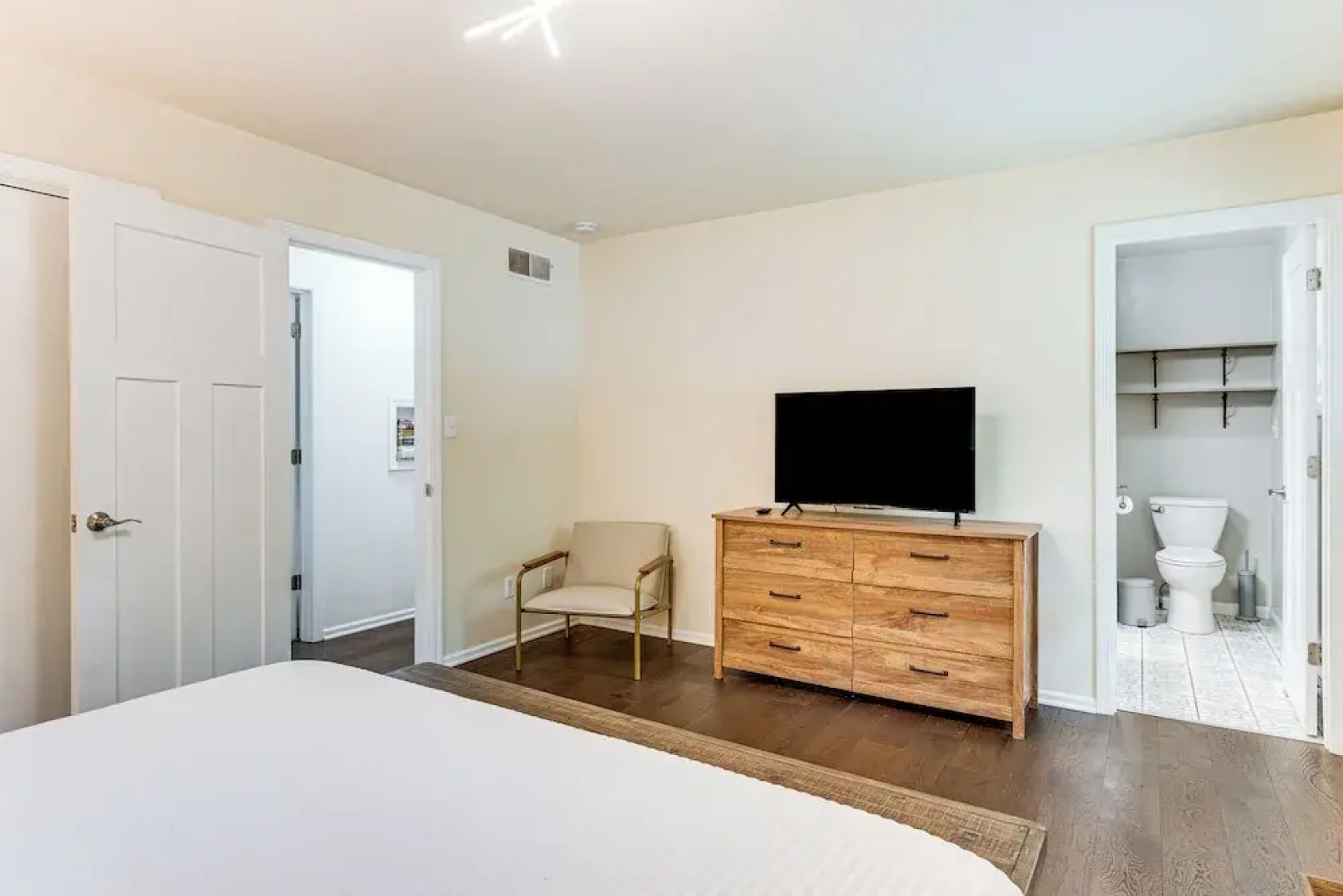 Geneva Lake Adventures: Family Retreat w/ Patio