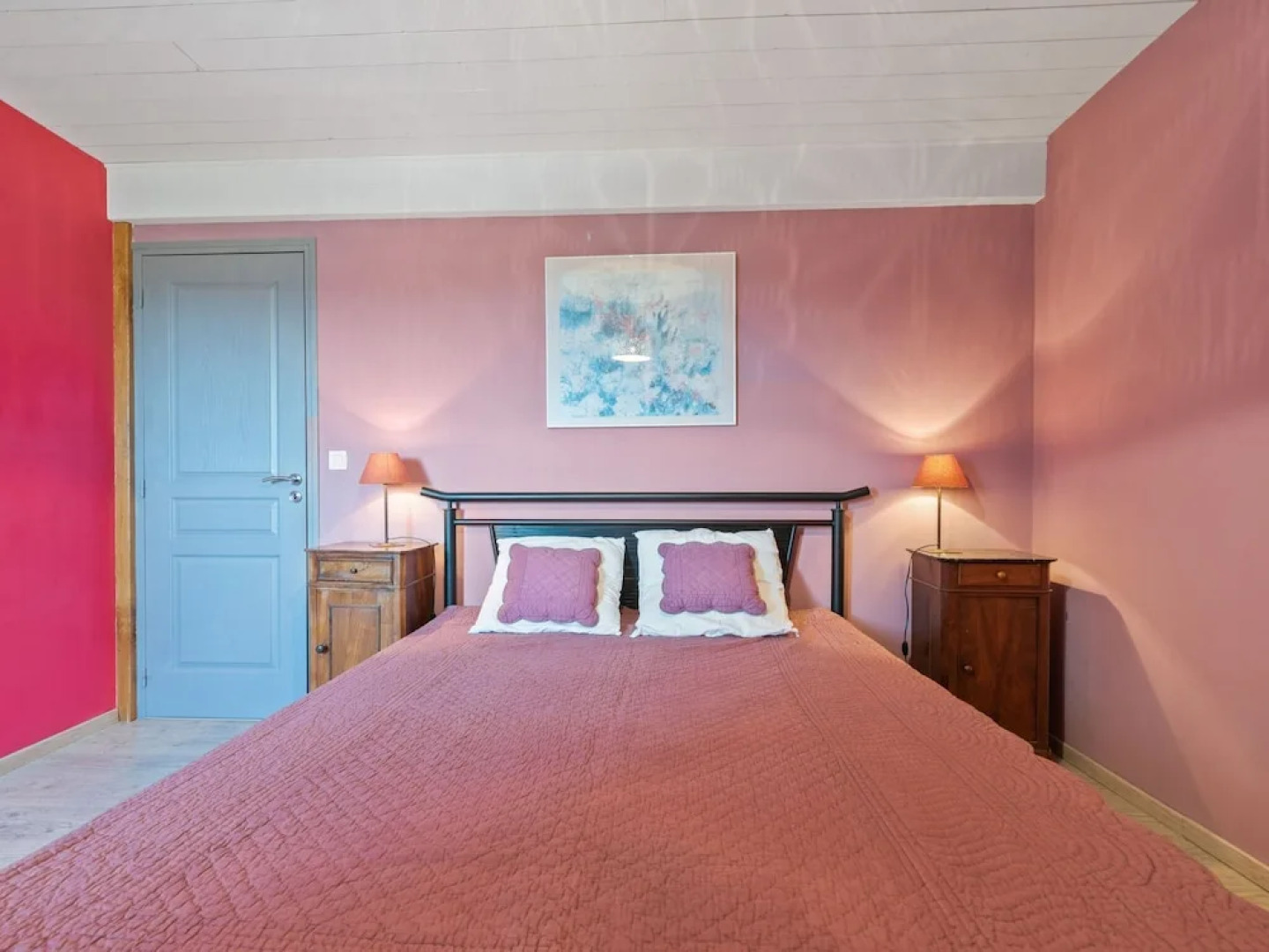 Charming Holiday Home in Saint-beauzire Near Forest