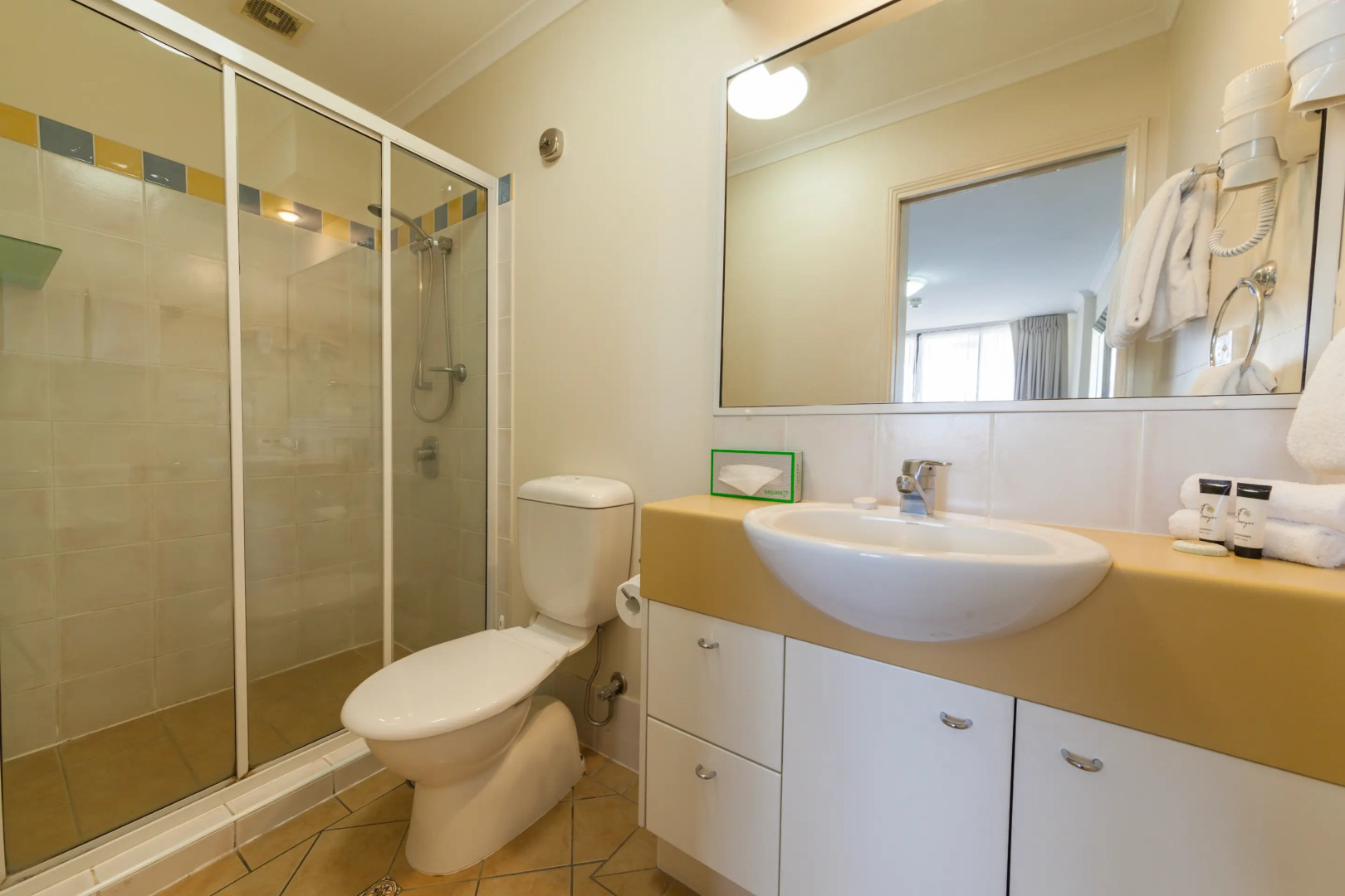 West End Central Apartments