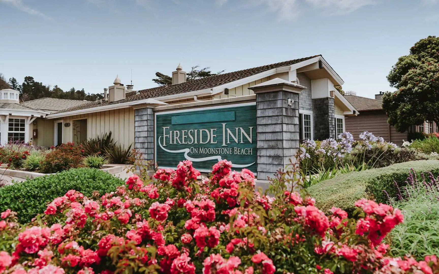 Fireside Inn on Moonstone Beach